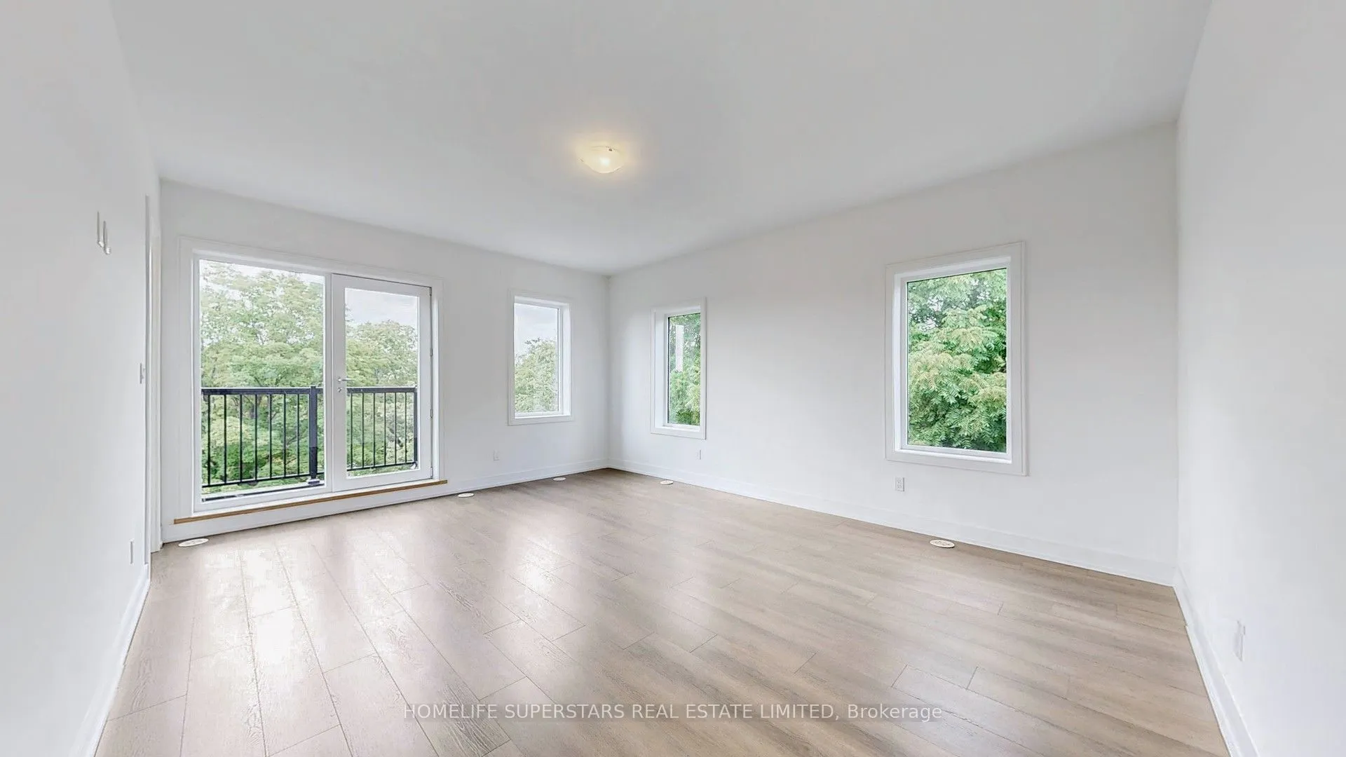 61 DESIREE Place