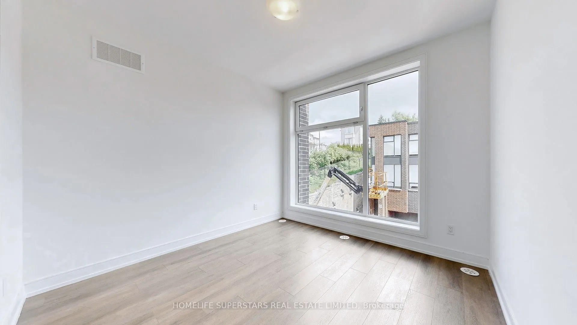 61 DESIREE Place