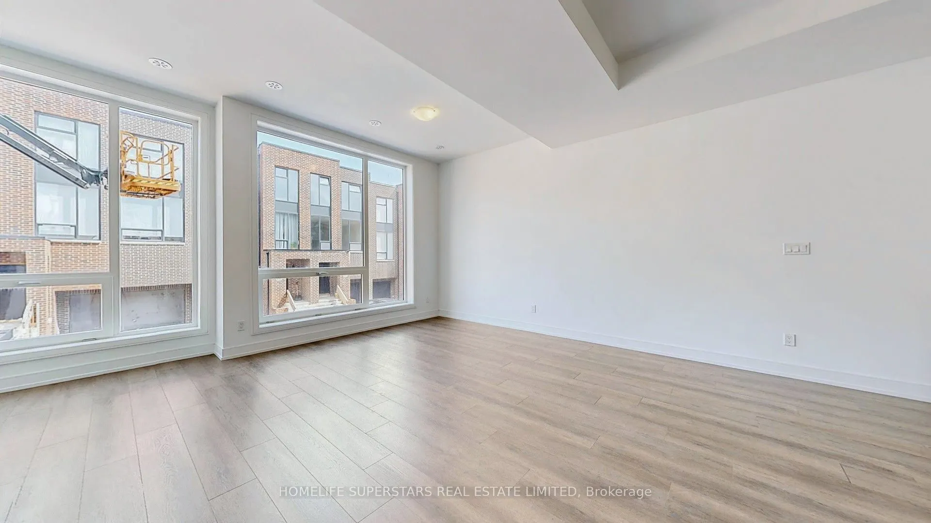 61 DESIREE Place