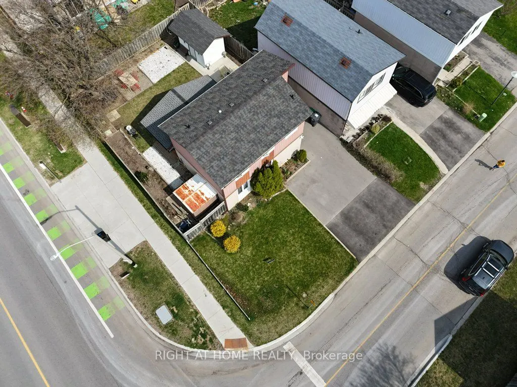 1 Hedley Court