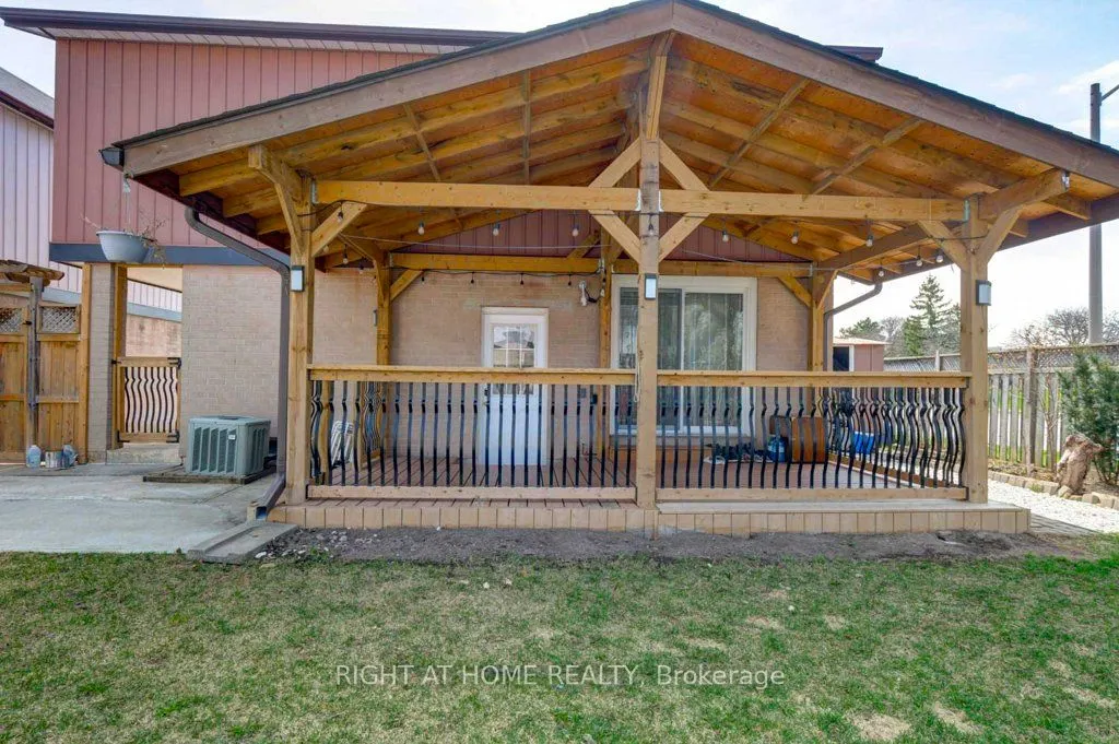 1 Hedley Court