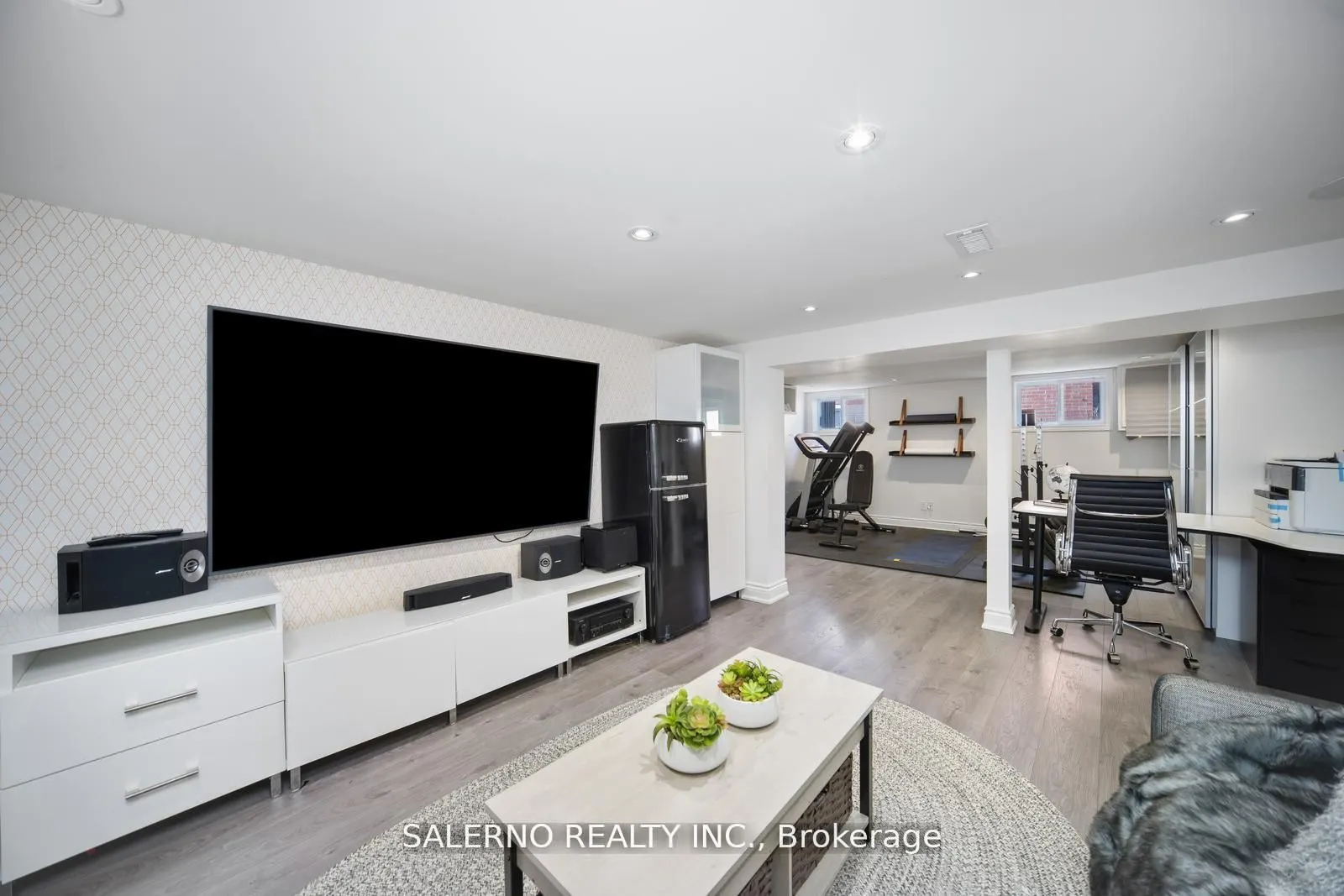 20 Cedarcrest Drive
