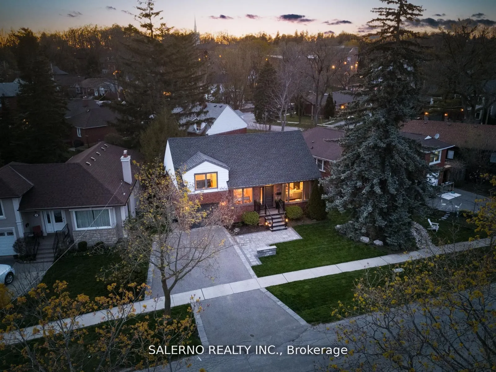 20 Cedarcrest Drive