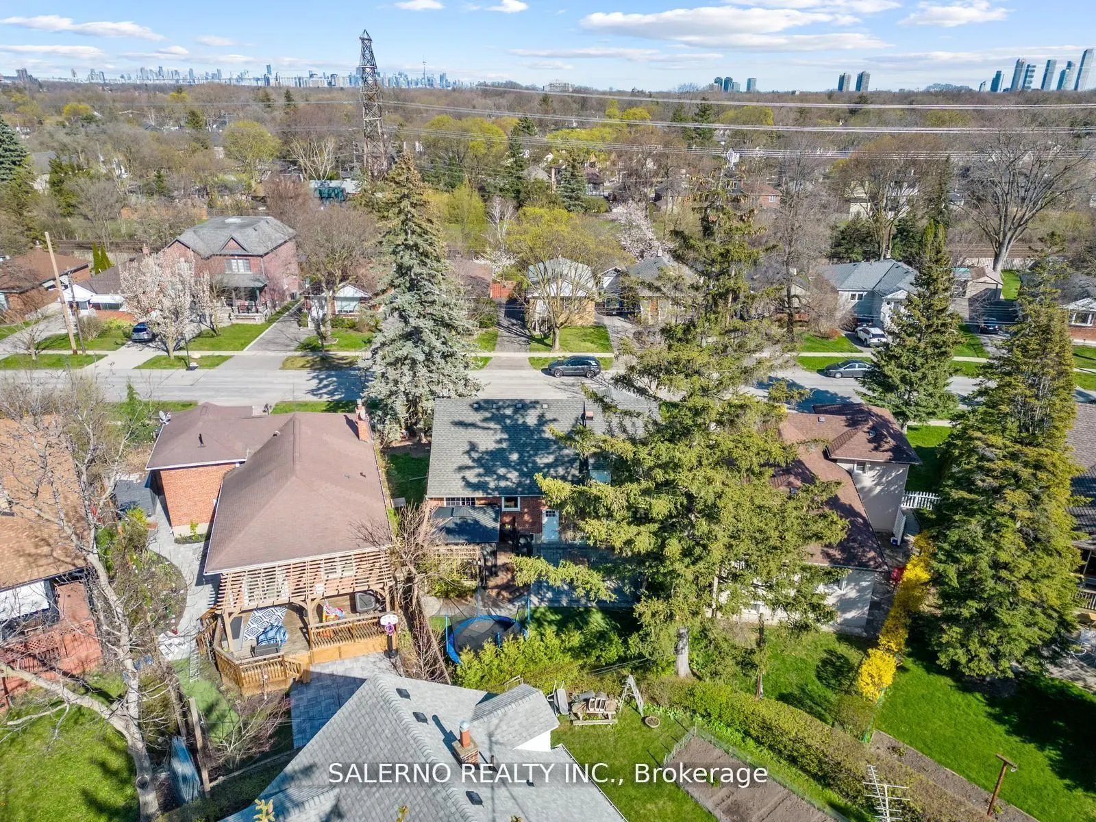 20 Cedarcrest Drive