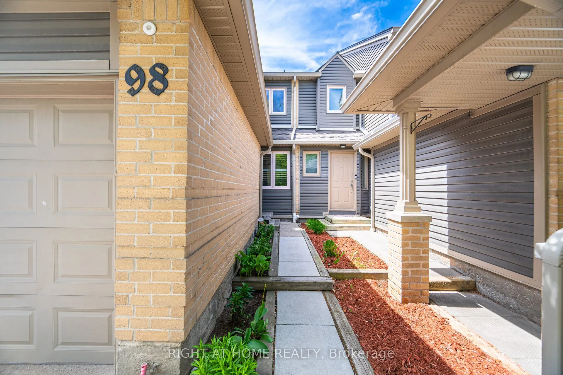 3600 Colonial Drive, #98