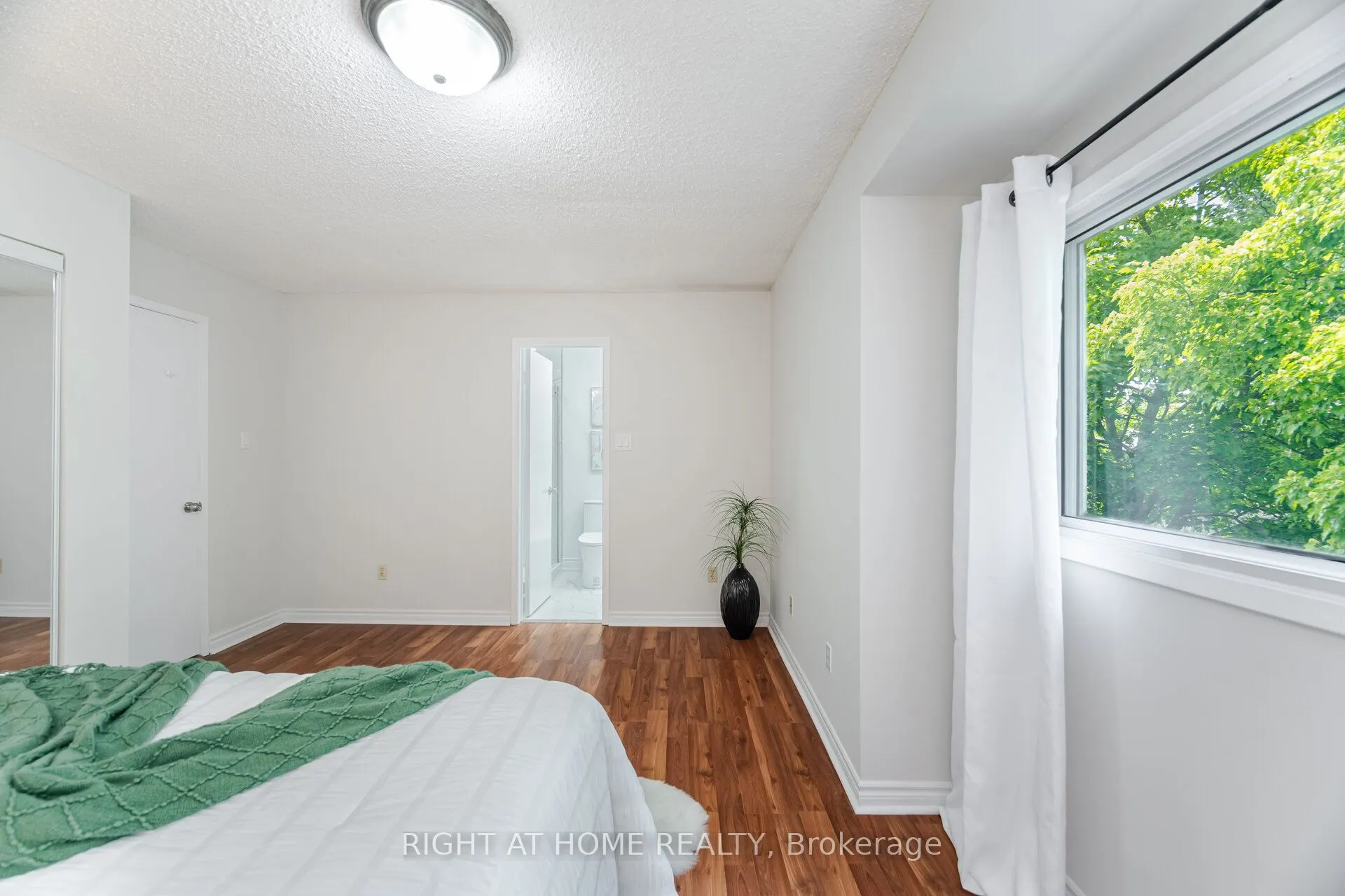 3600 Colonial Drive, #98
