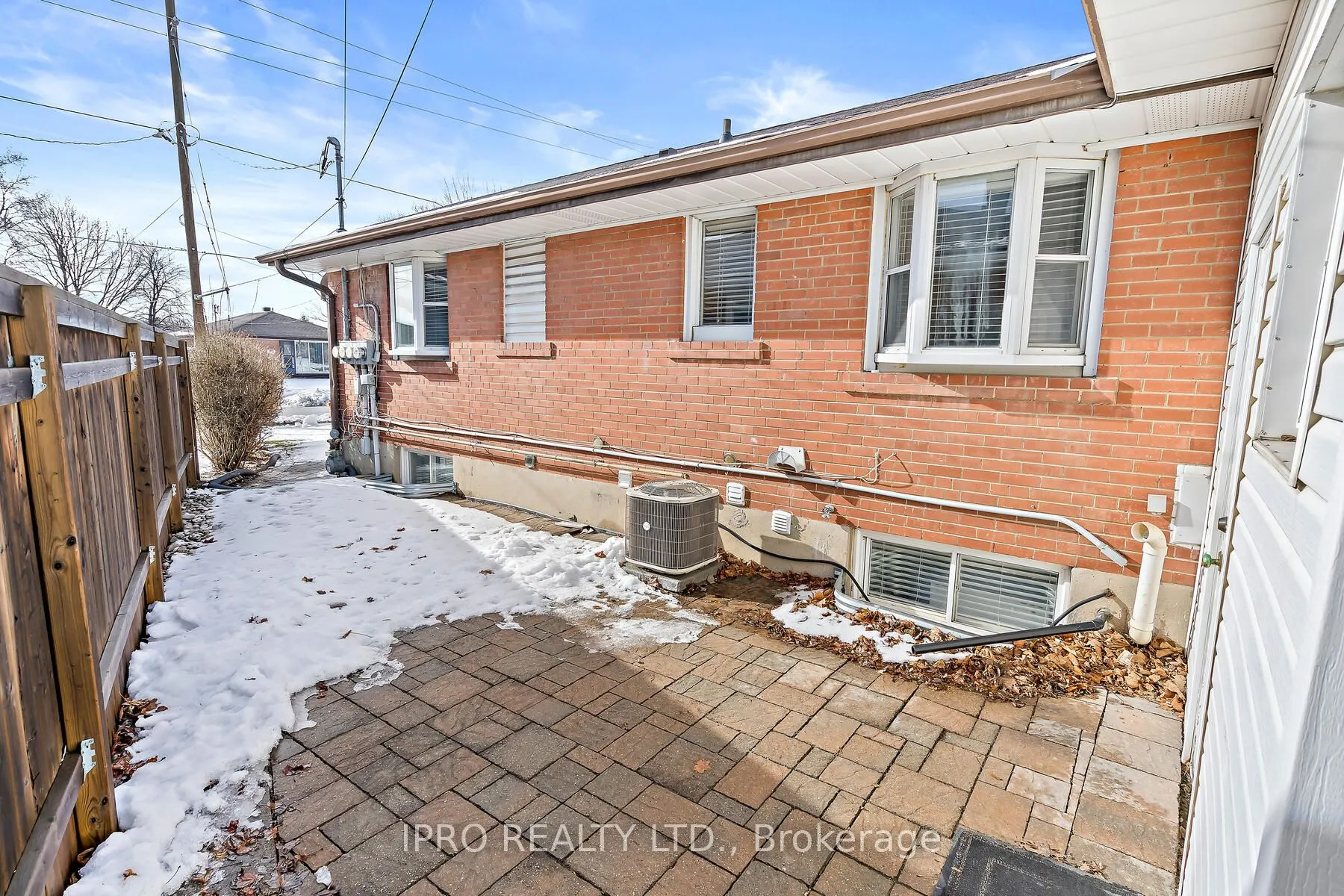 7 Rexway Drive