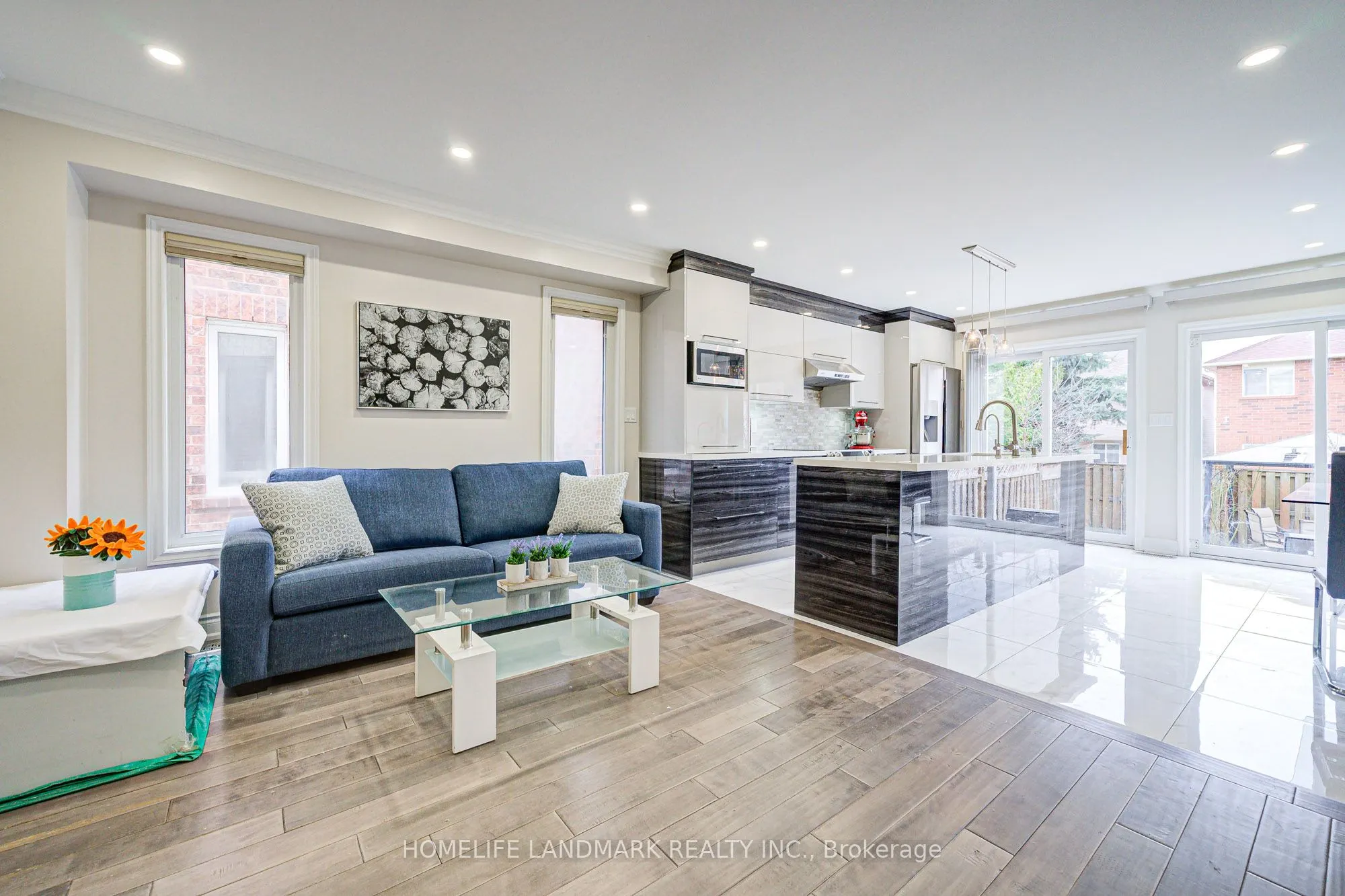 1141 Foxglove Place