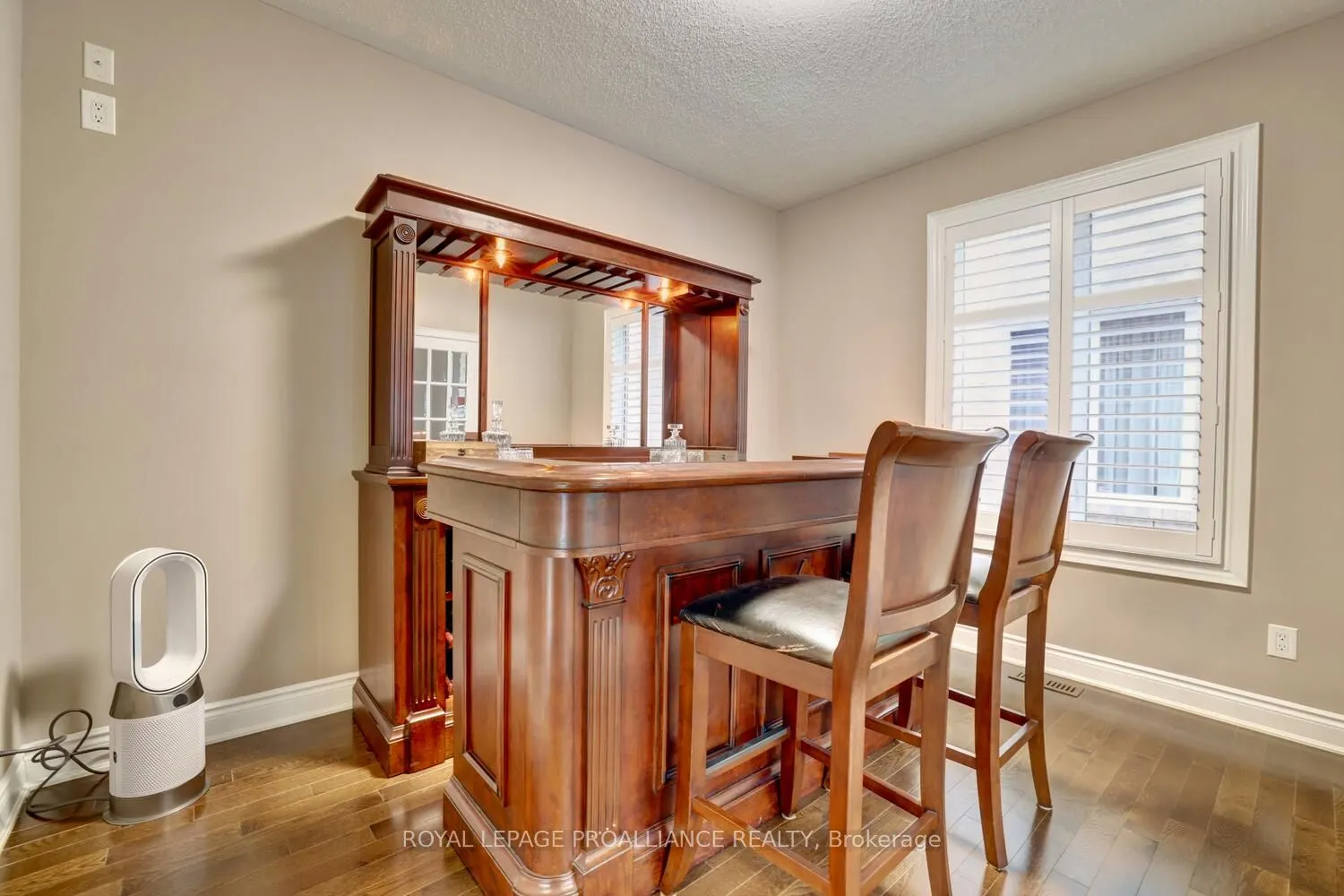 497 Cusick Circle