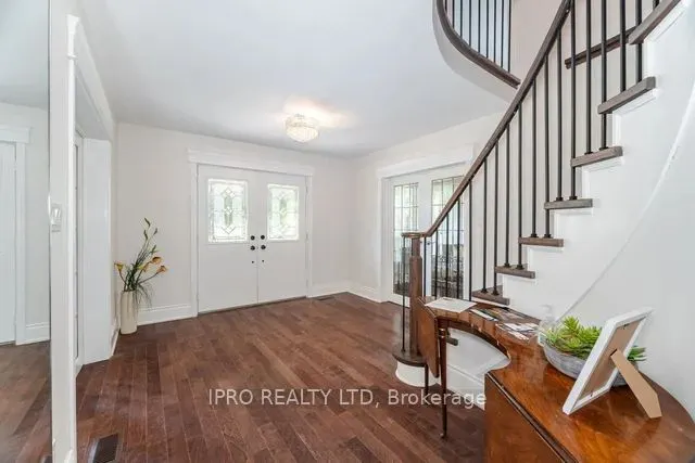 42 Hillside Drive