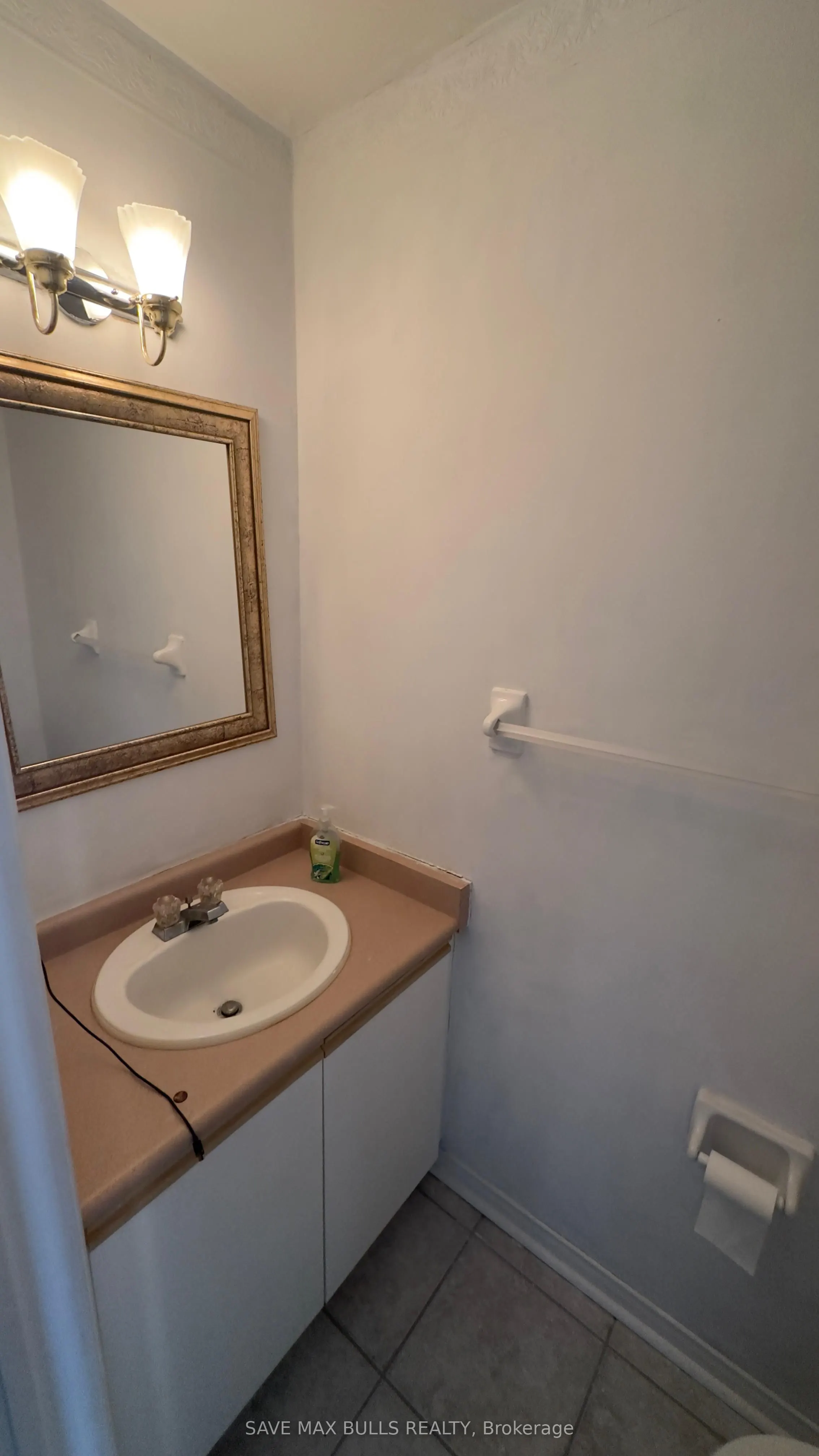 146 Toba Crescent