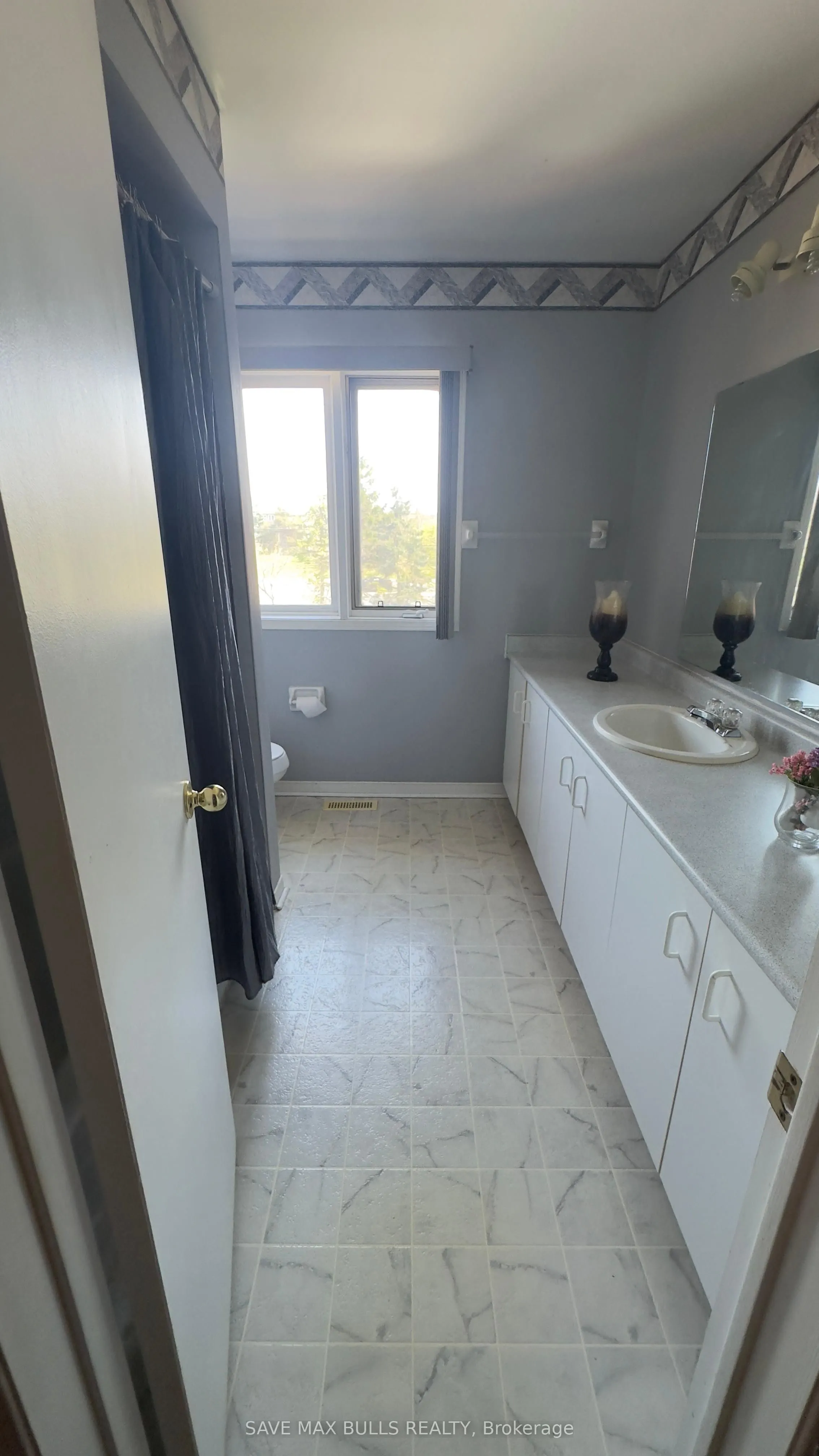 146 Toba Crescent