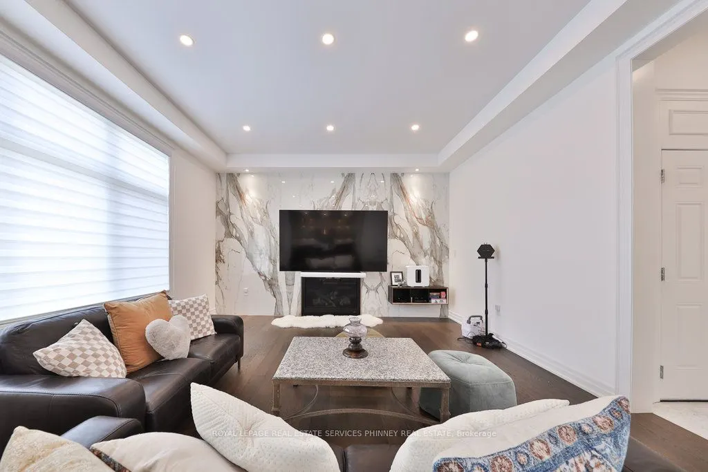 3318 Merion Gardens