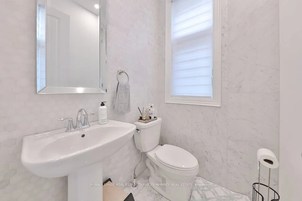 3318 Merion Gardens