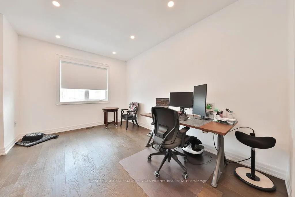3318 Merion Gardens