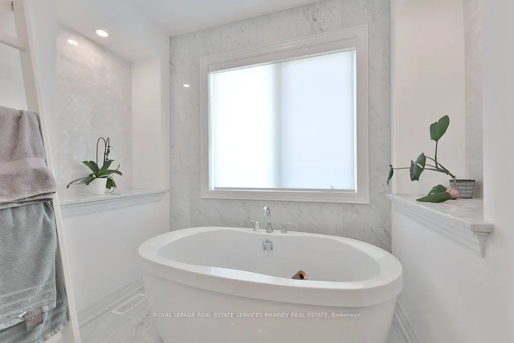 3318 Merion Gardens