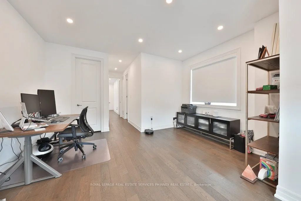3318 Merion Gardens