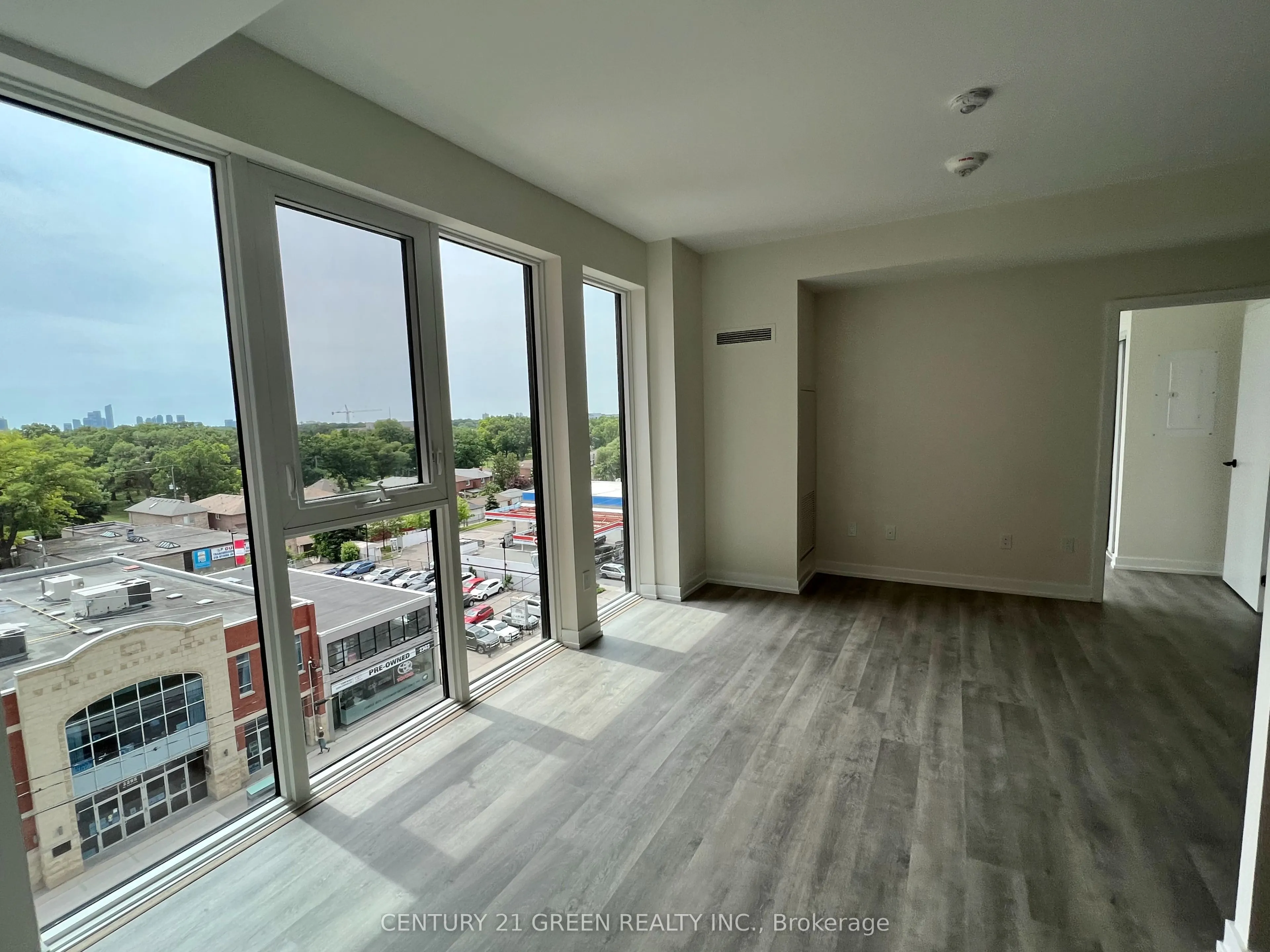 2300 St. Clair Avenue W, #703
