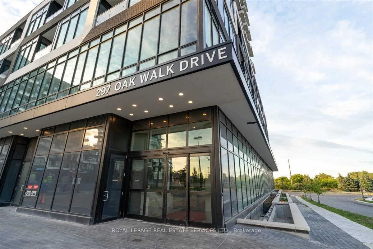 297 Oak Walk Drive, #805