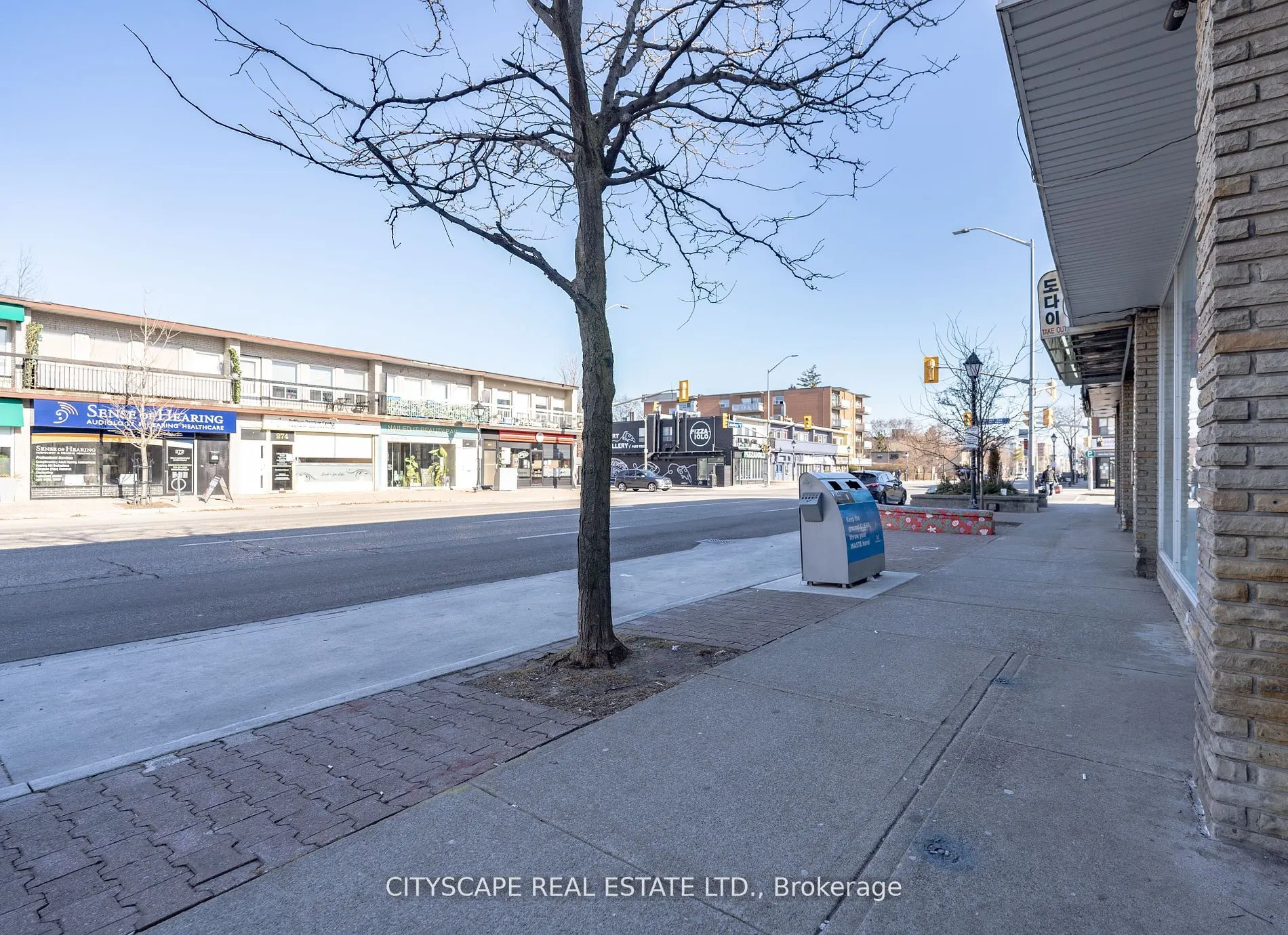 273 Lakeshore Road E
