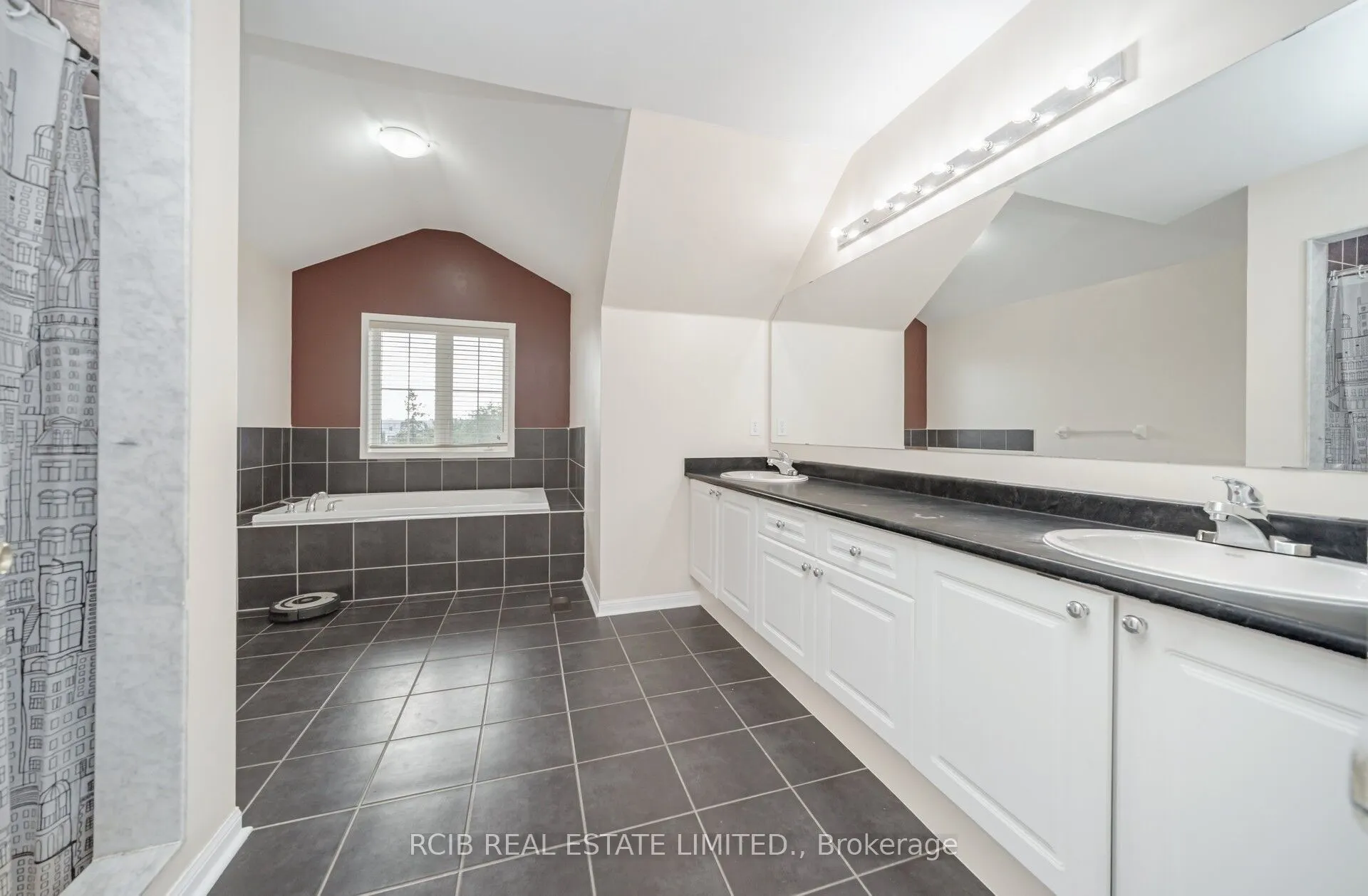 14 Alboreto Way