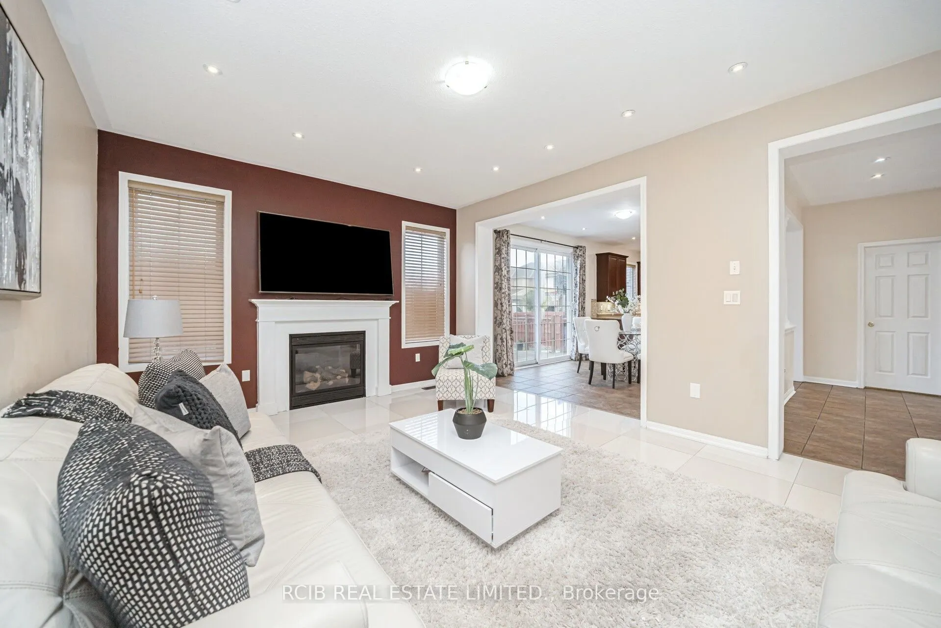 14 Alboreto Way