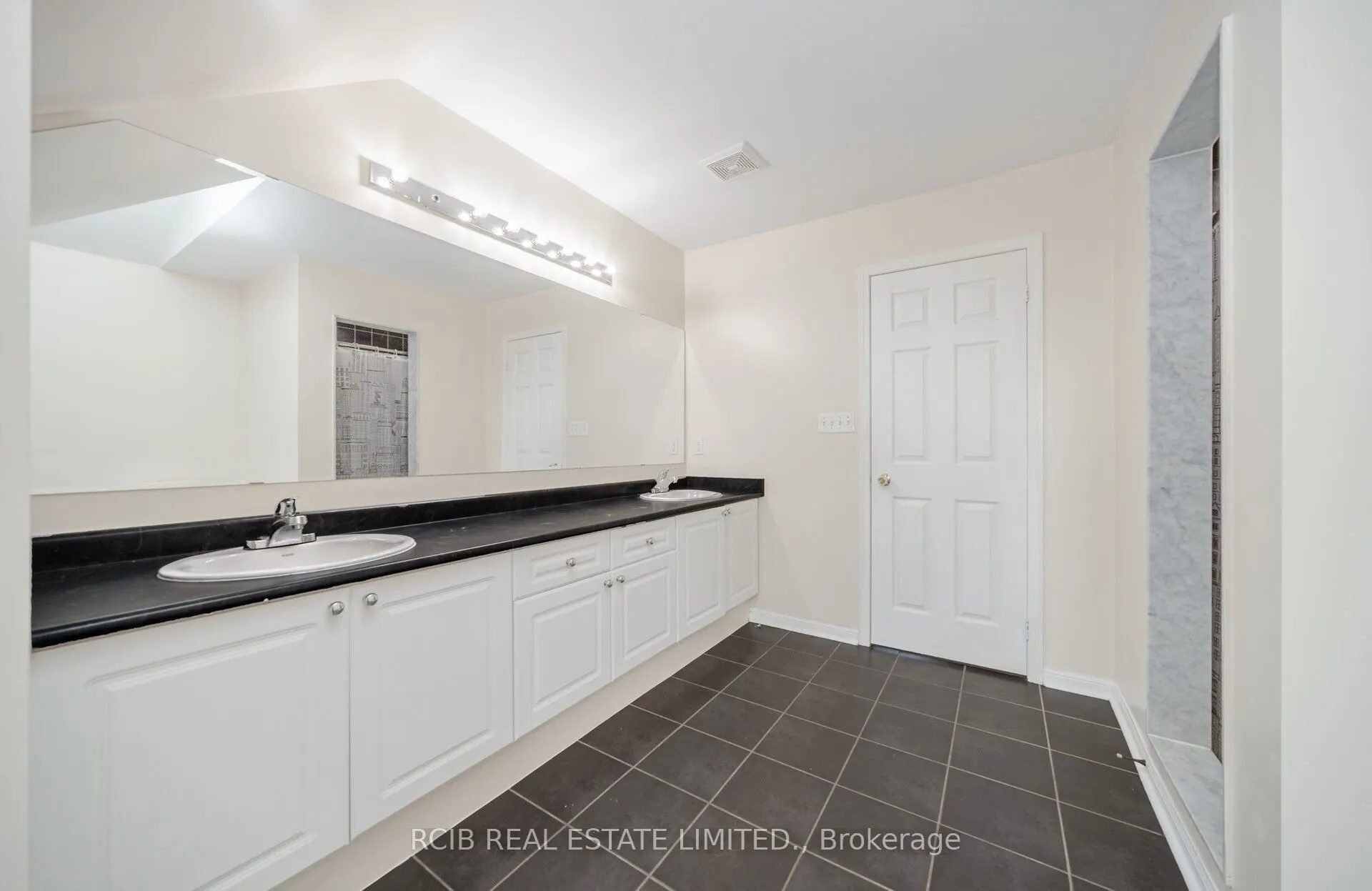 14 Alboreto Way