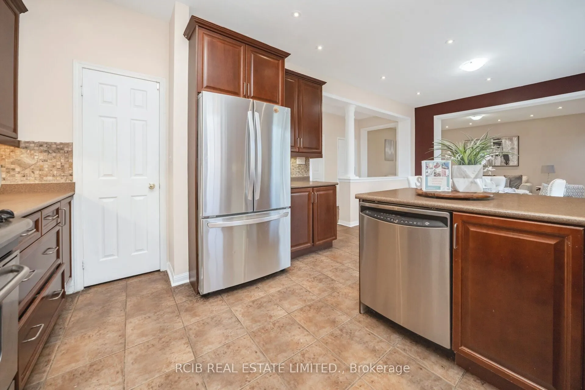 14 Alboreto Way