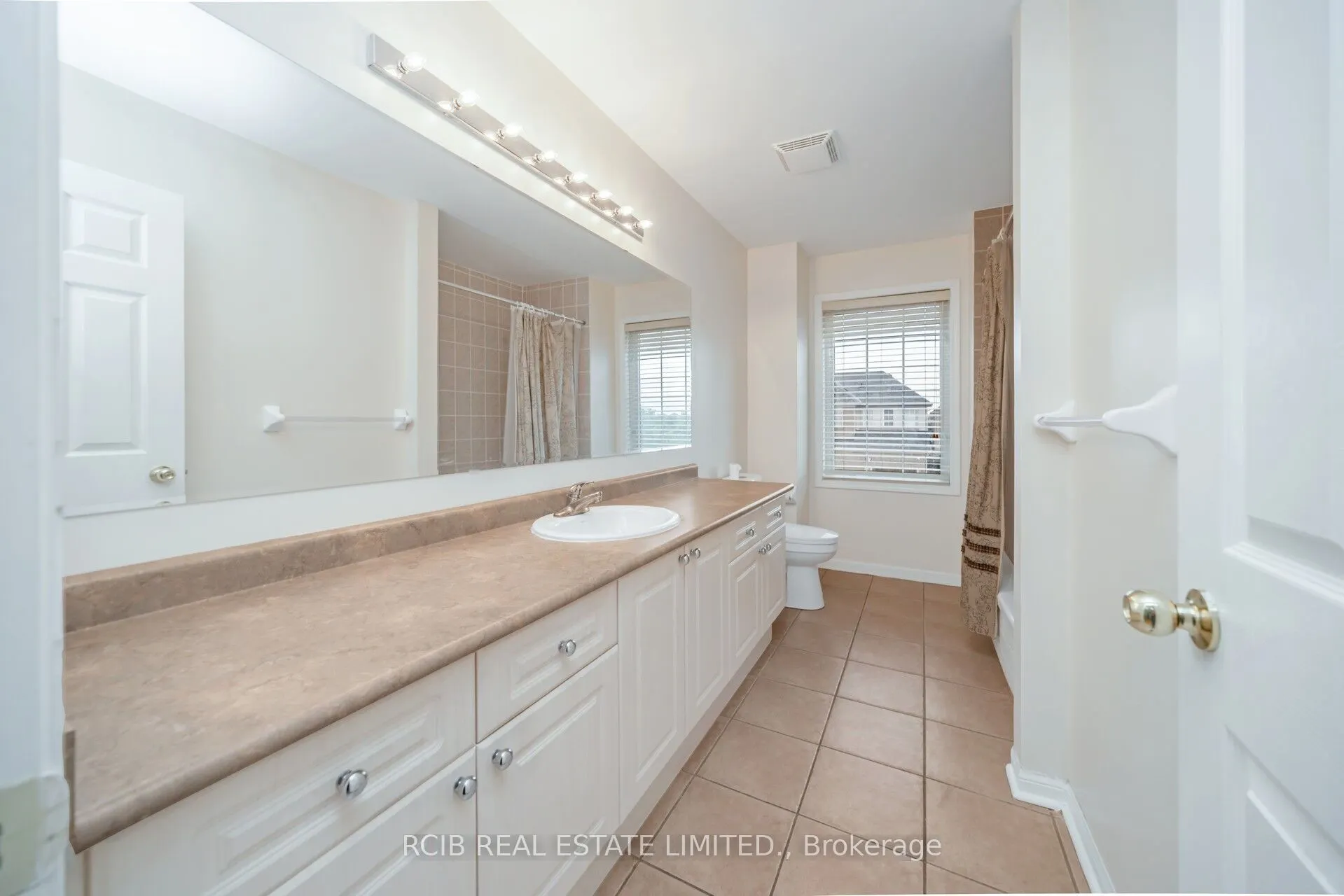 14 Alboreto Way