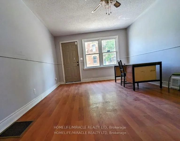 45 Main Street N