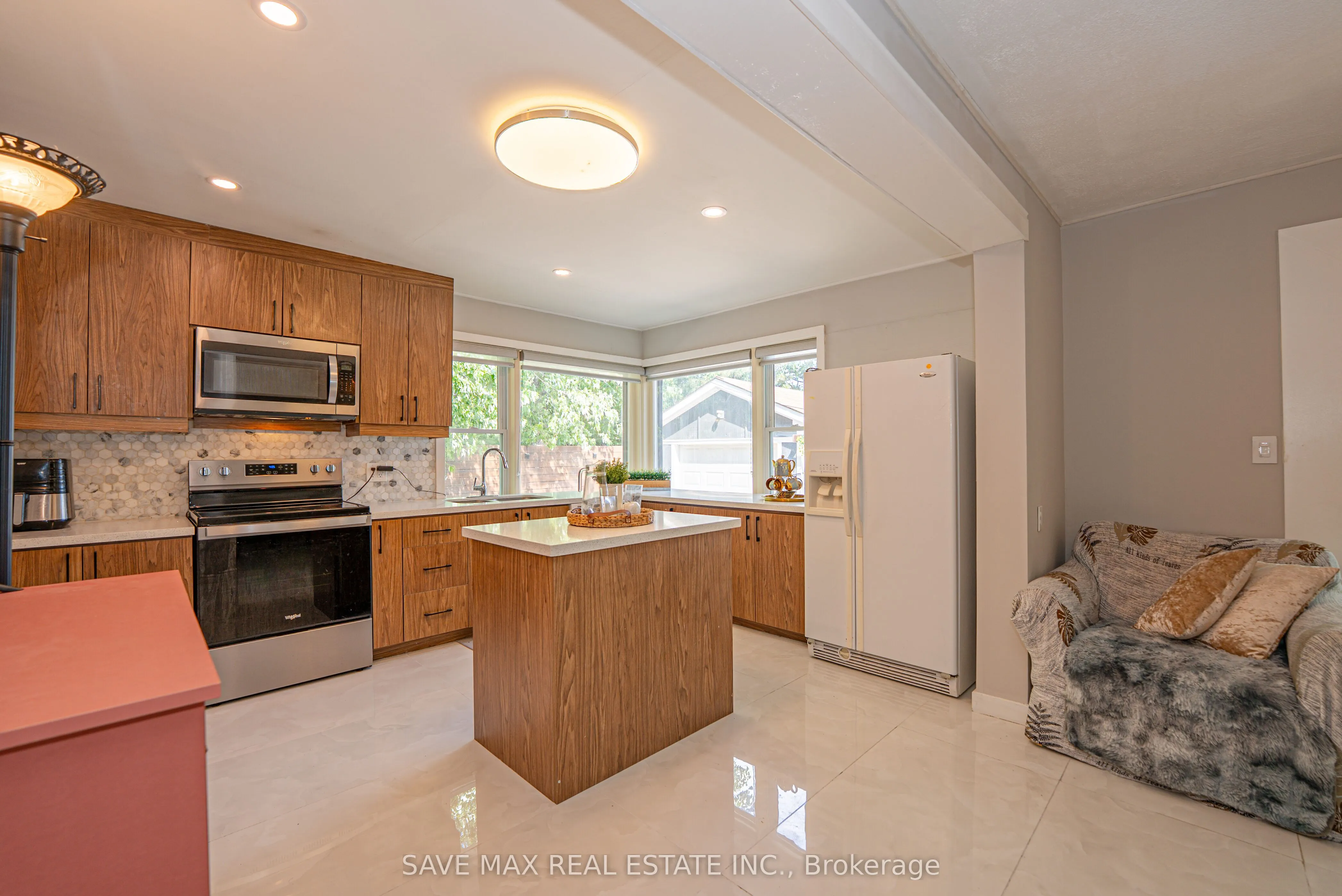 69 Eldomar Avenue
