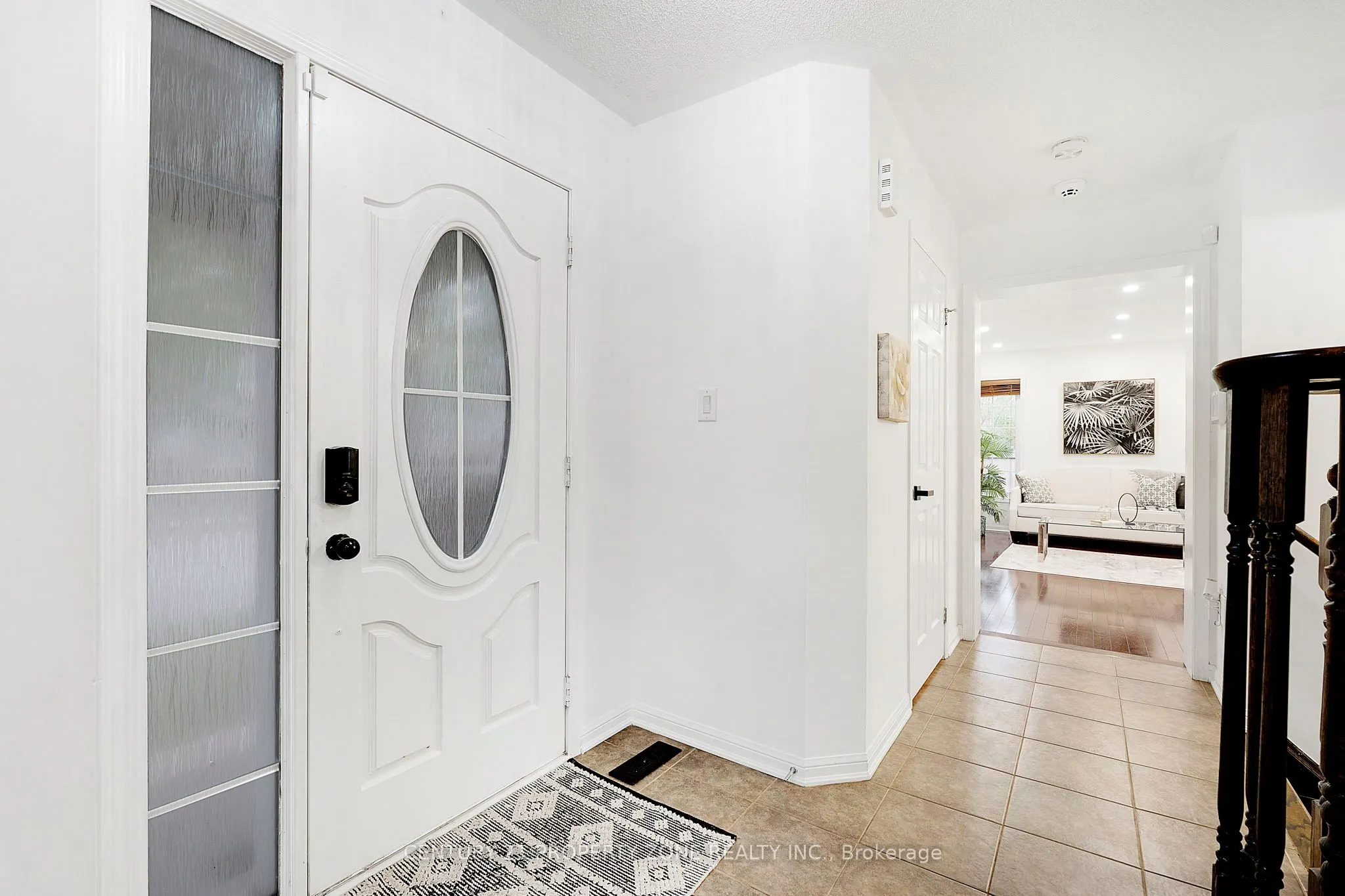 290 Woodley Crescent