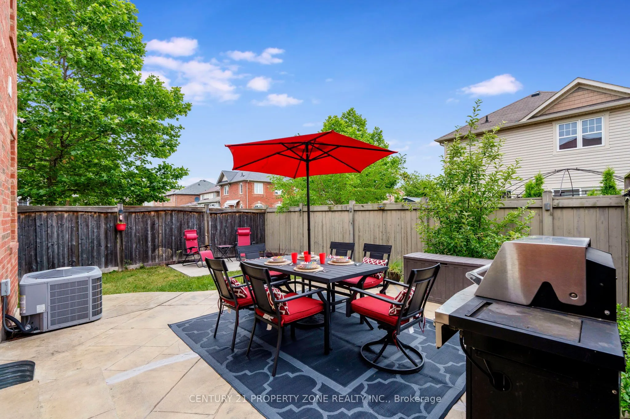 290 Woodley Crescent