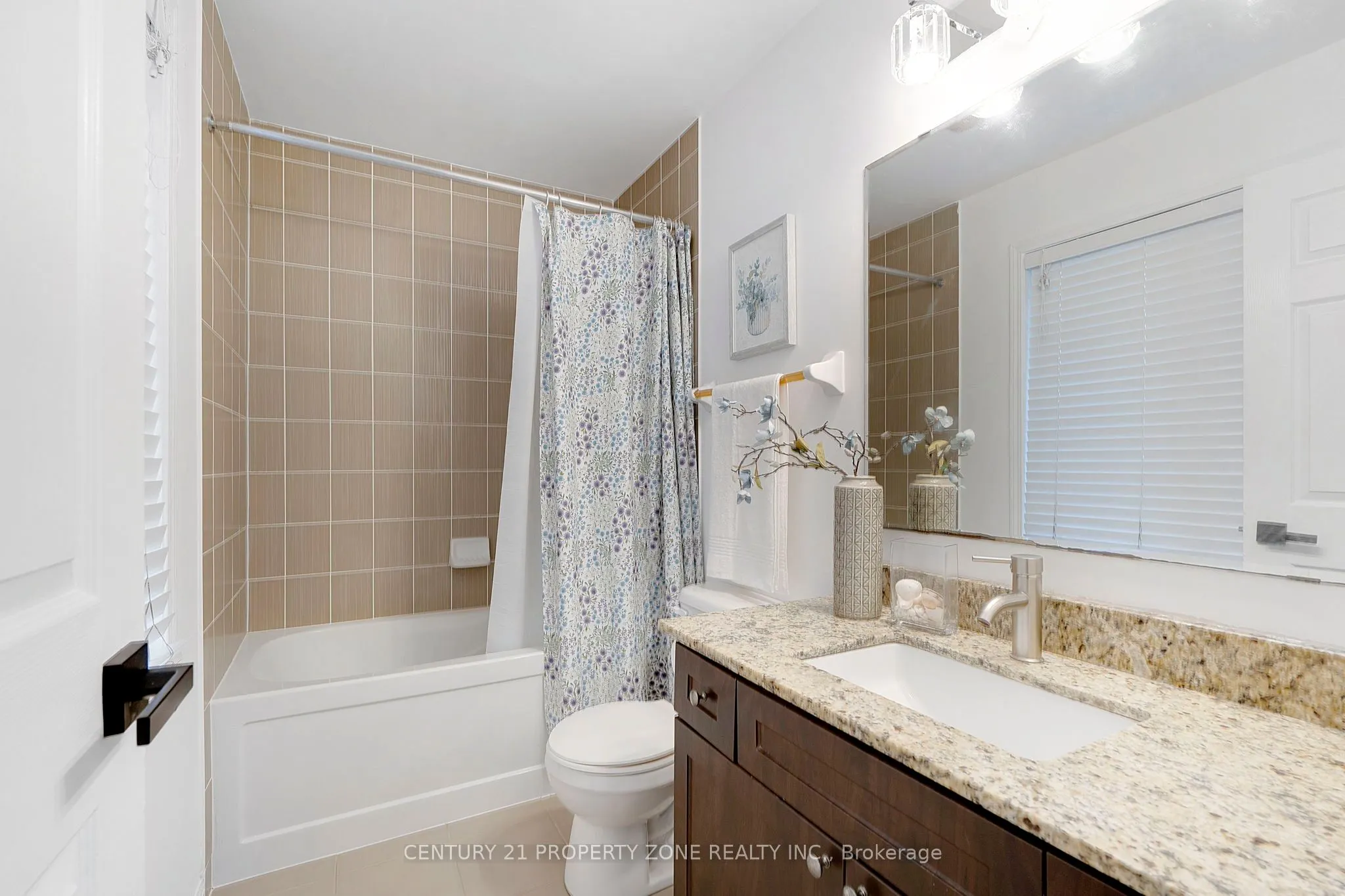 290 Woodley Crescent