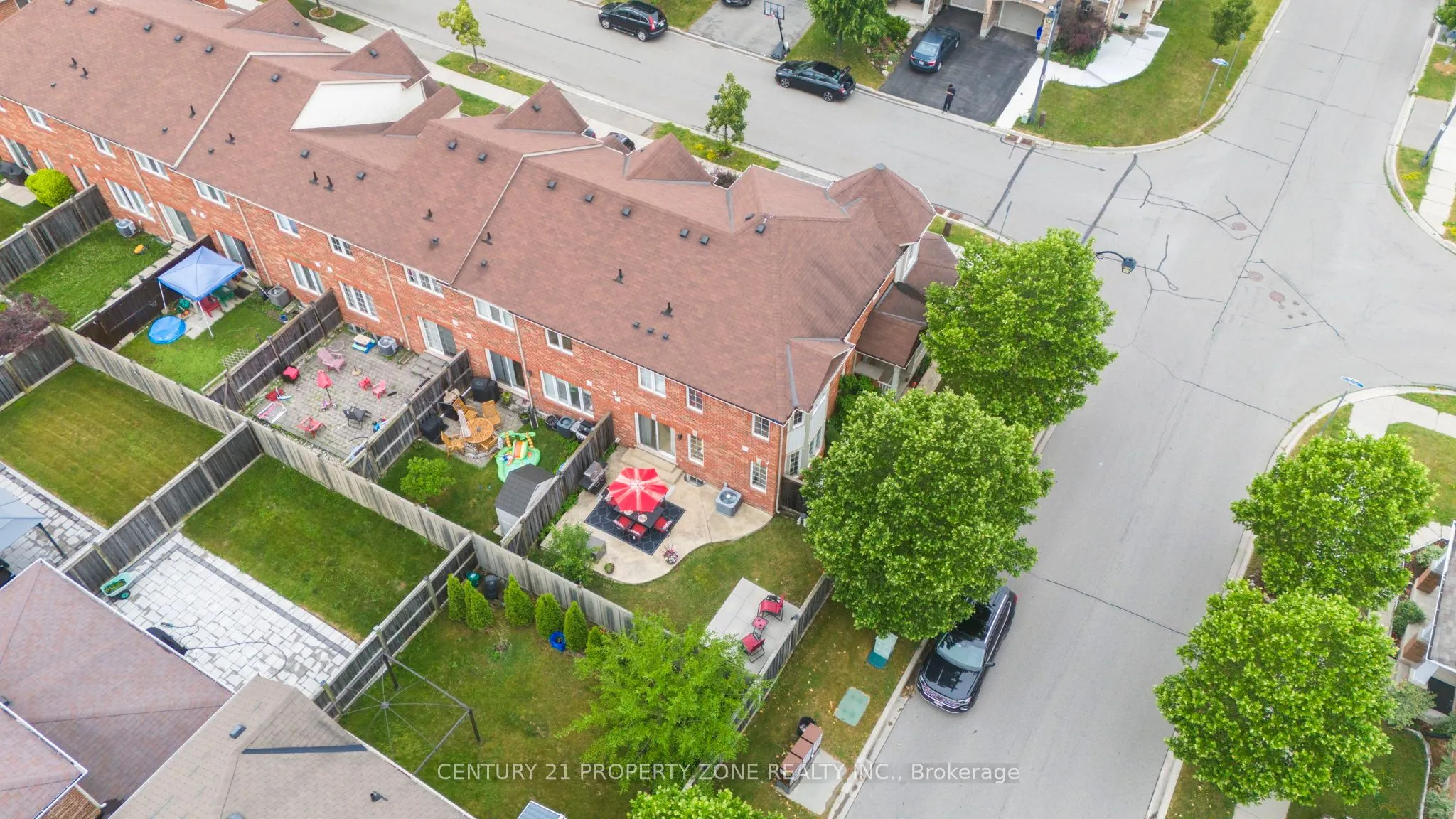 290 Woodley Crescent