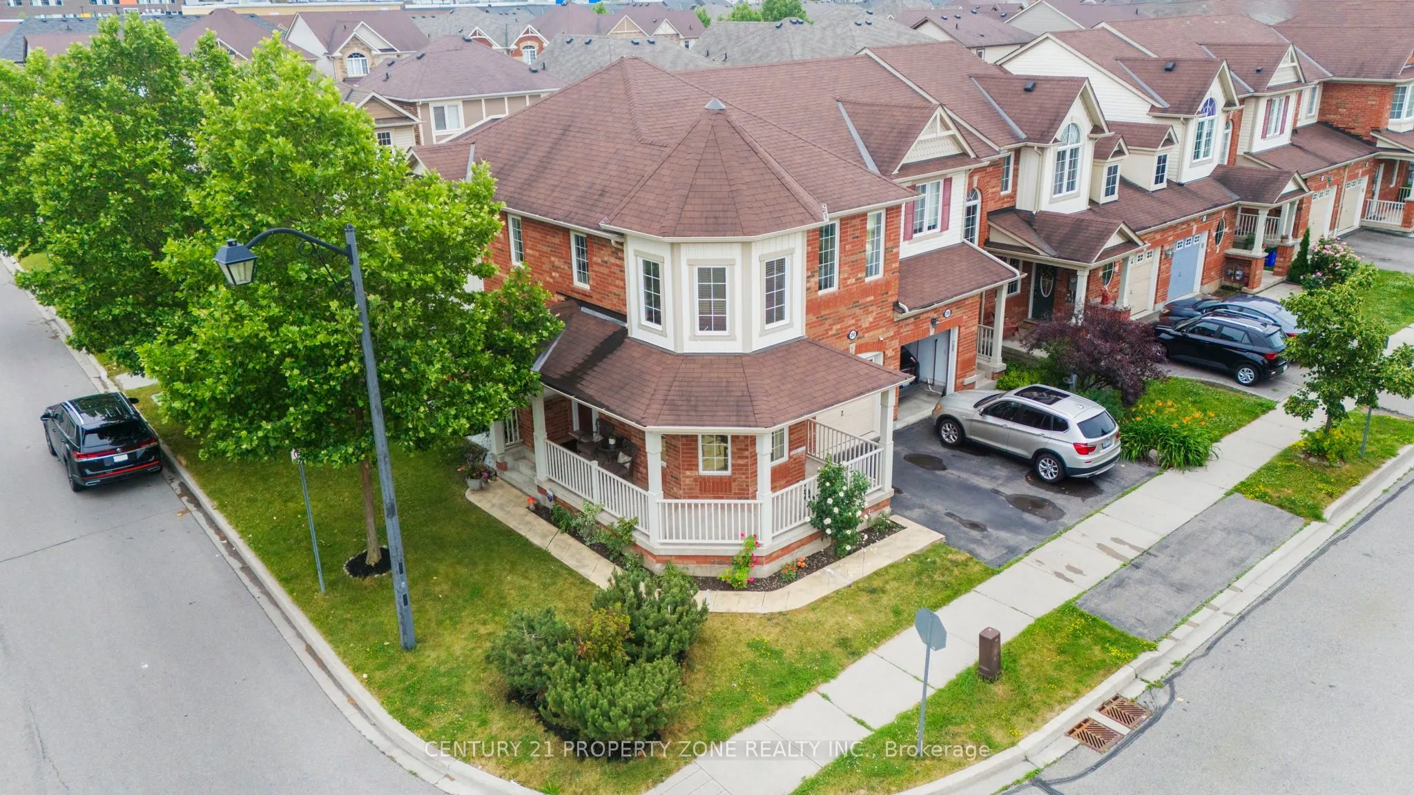 290 Woodley Crescent