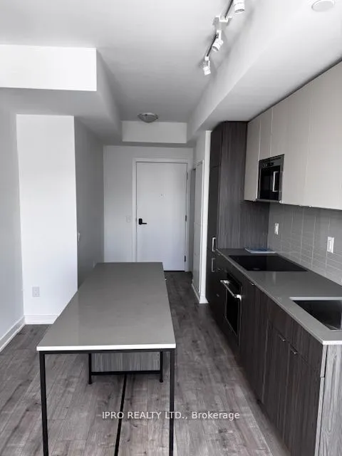 220 Messinnihe Way, #617