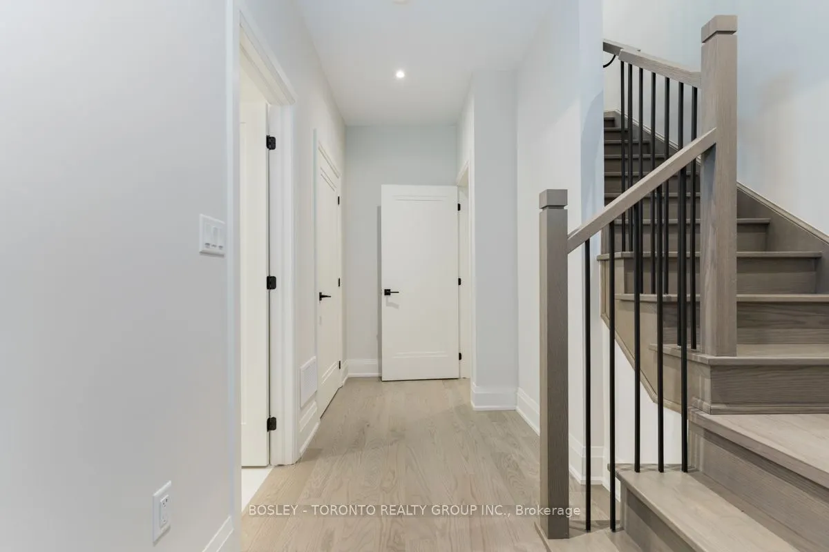 1138 Mona Road, #18