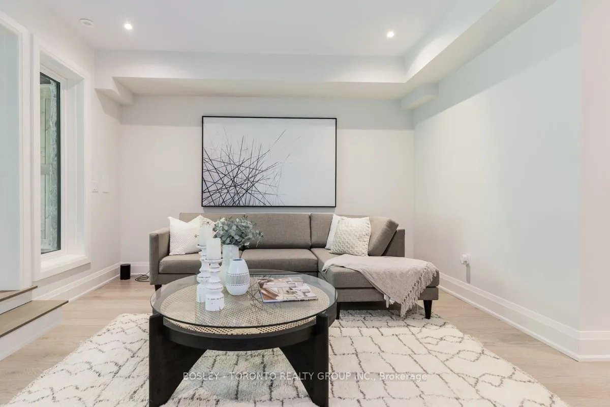 1138 Mona Road, #18