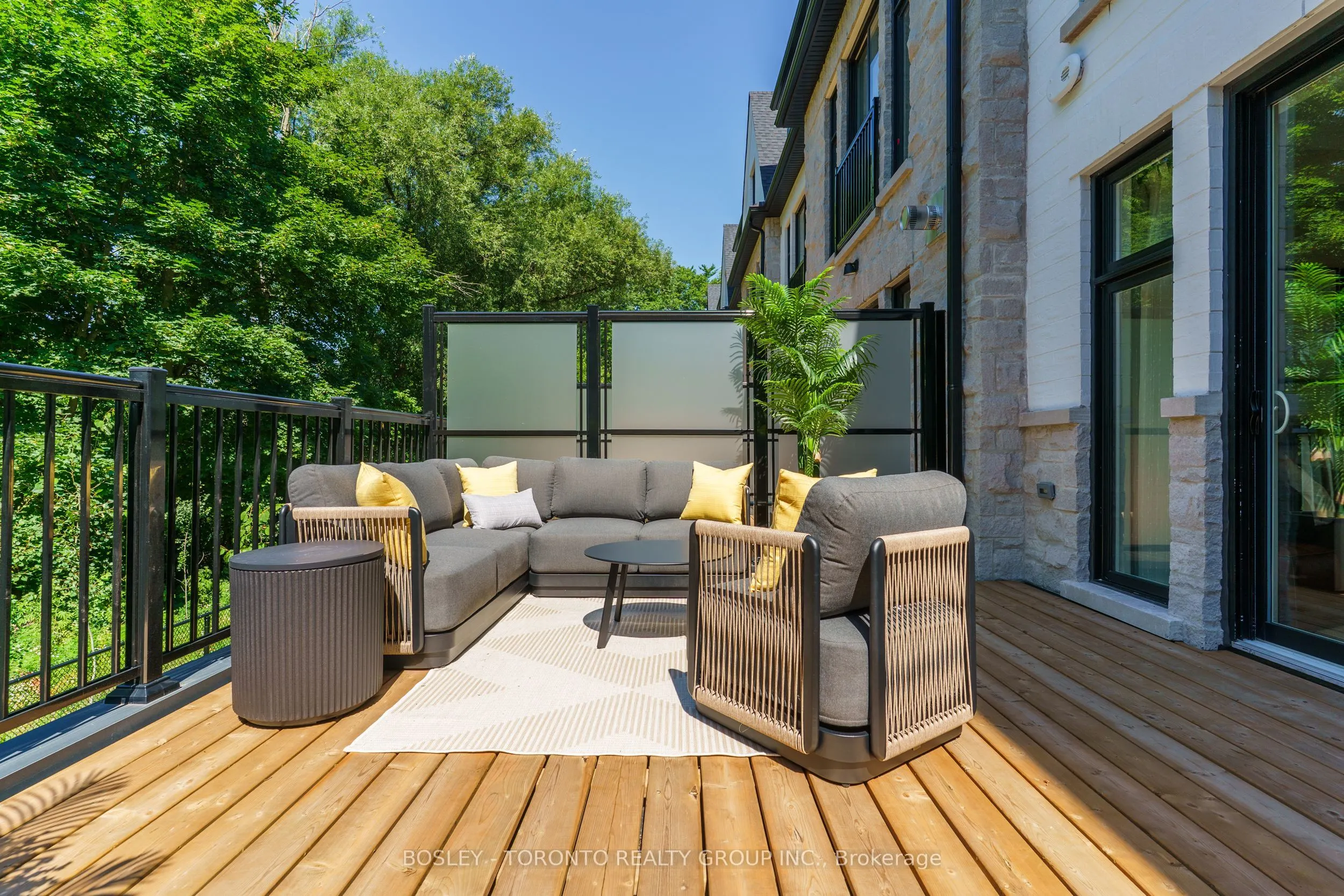 1138 Mona Road, #18