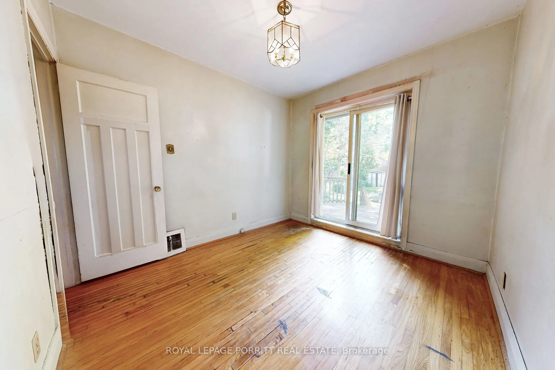 27 Struthers Street