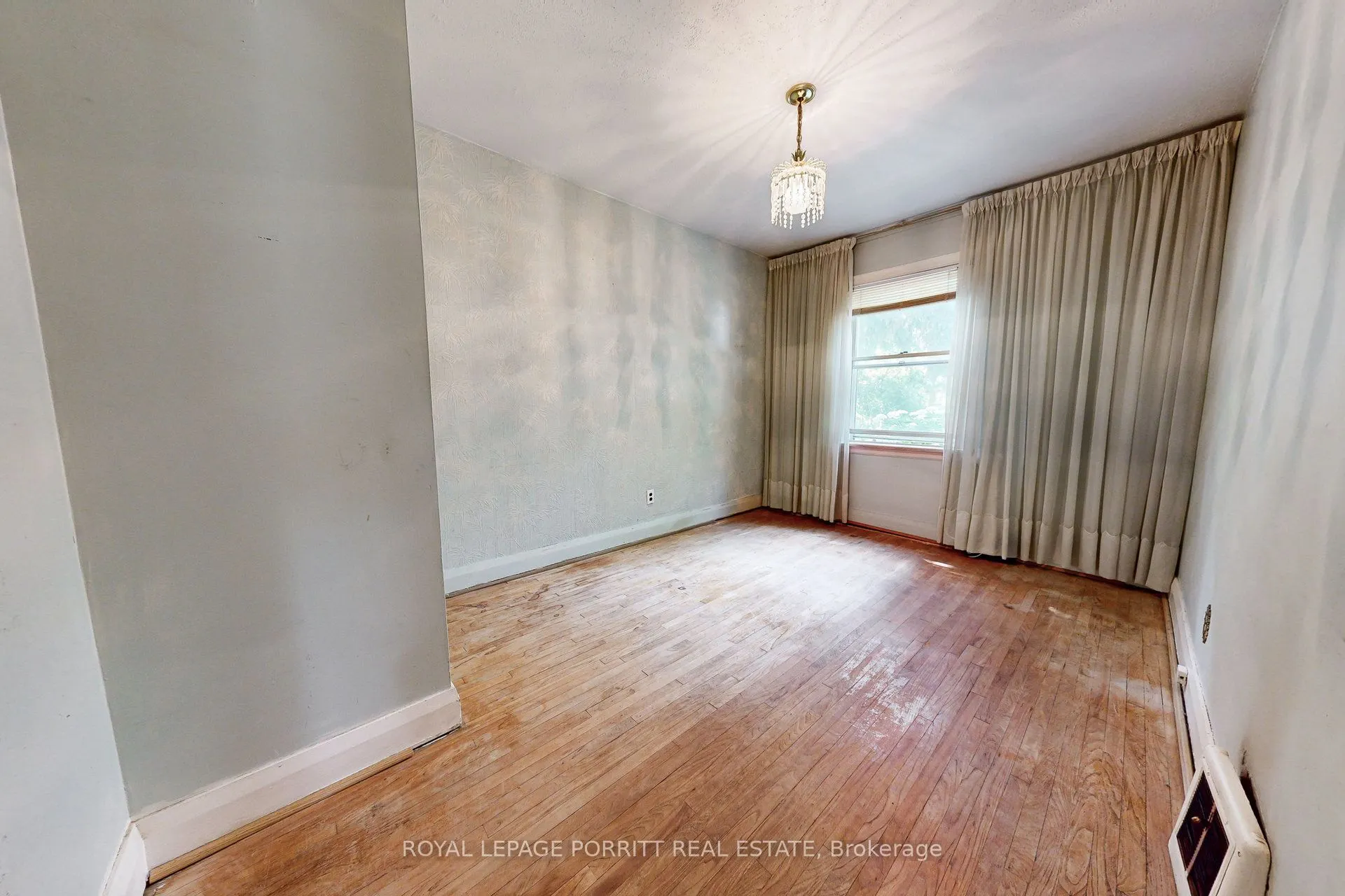 27 Struthers Street