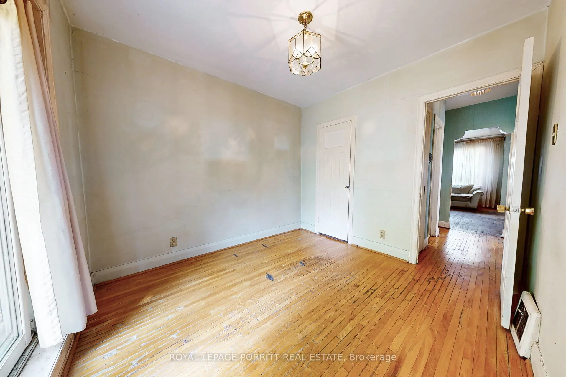 27 Struthers Street