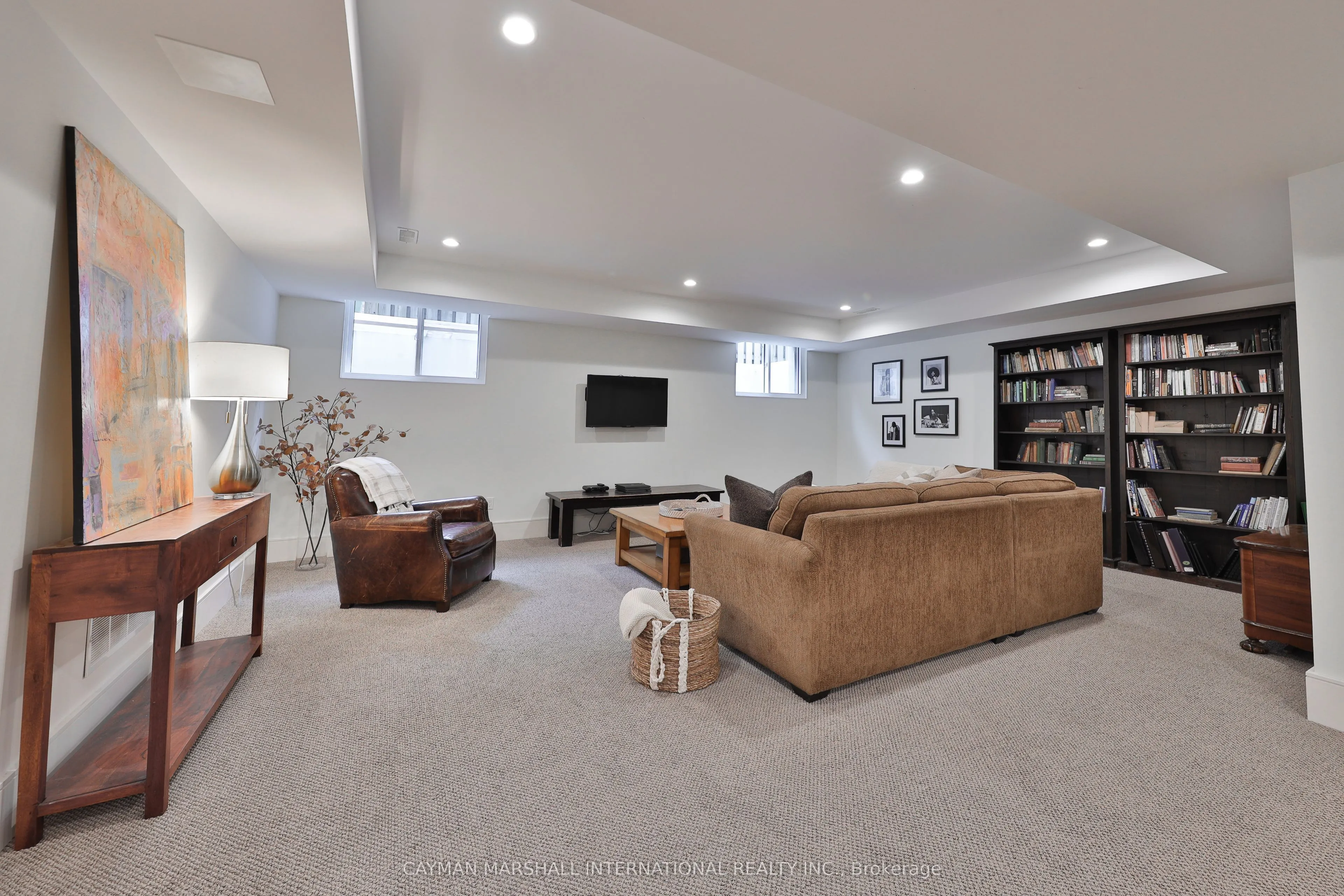 49 Pine Avenue S