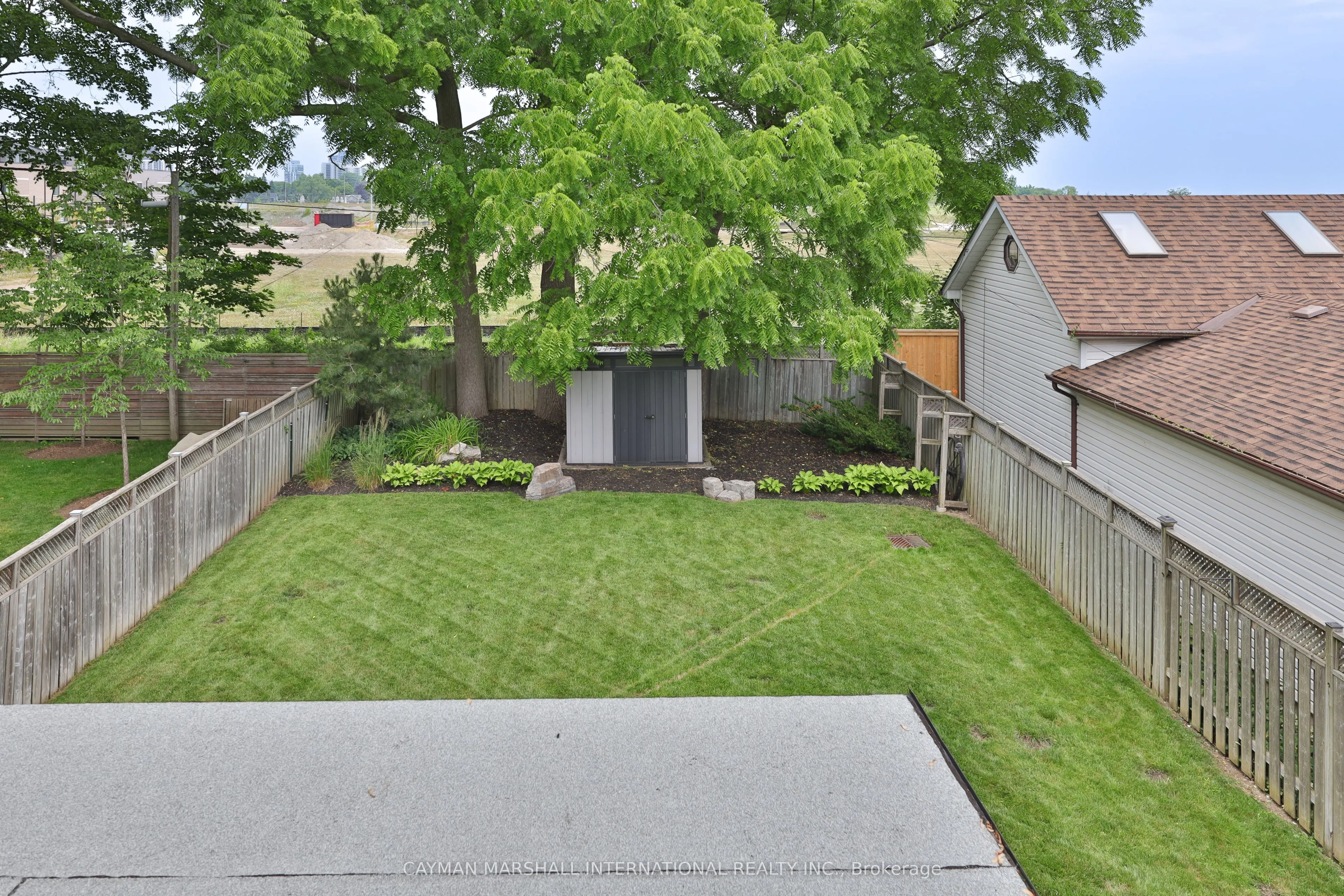 49 Pine Avenue S