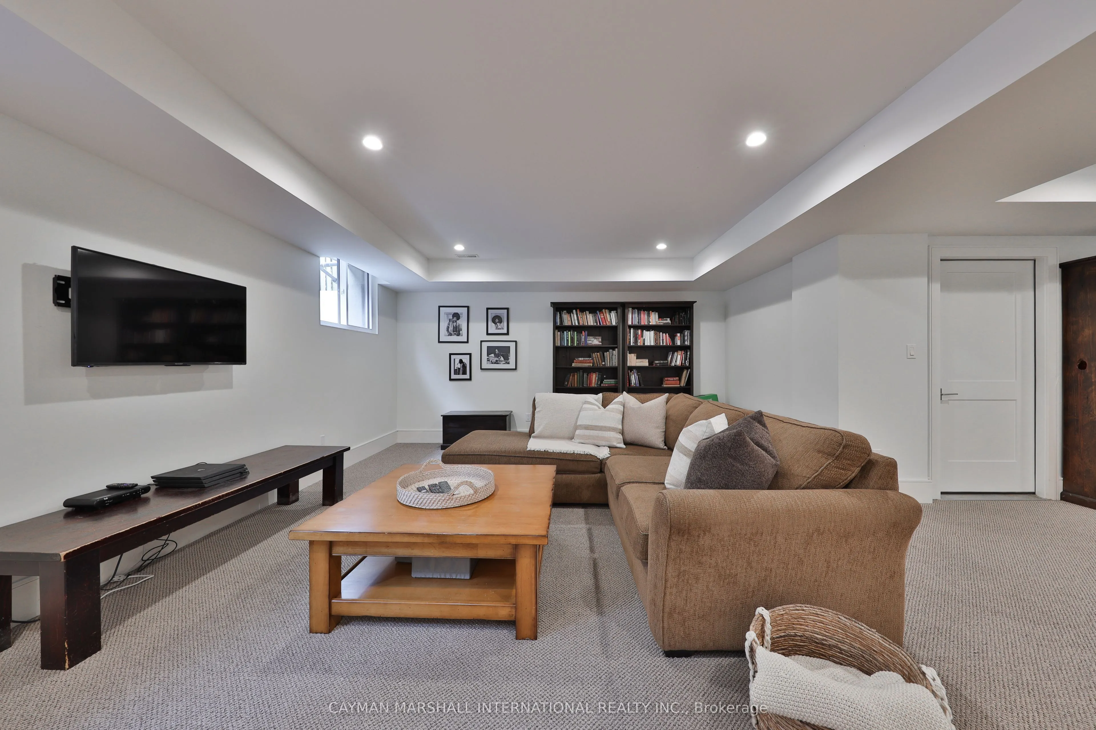 49 Pine Avenue S