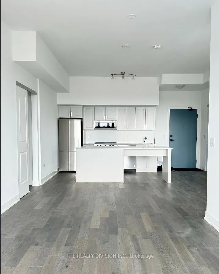 1063 Douglas McCurdy Common, #611