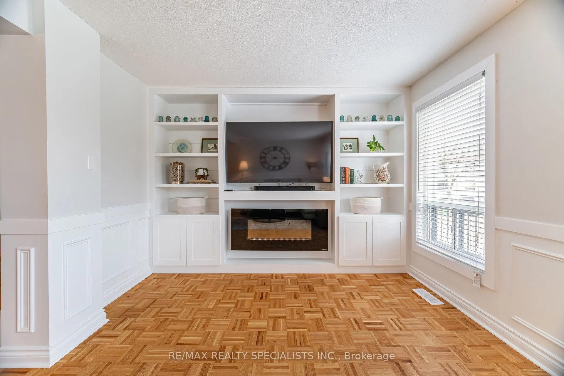 7077 Estoril Road, #12