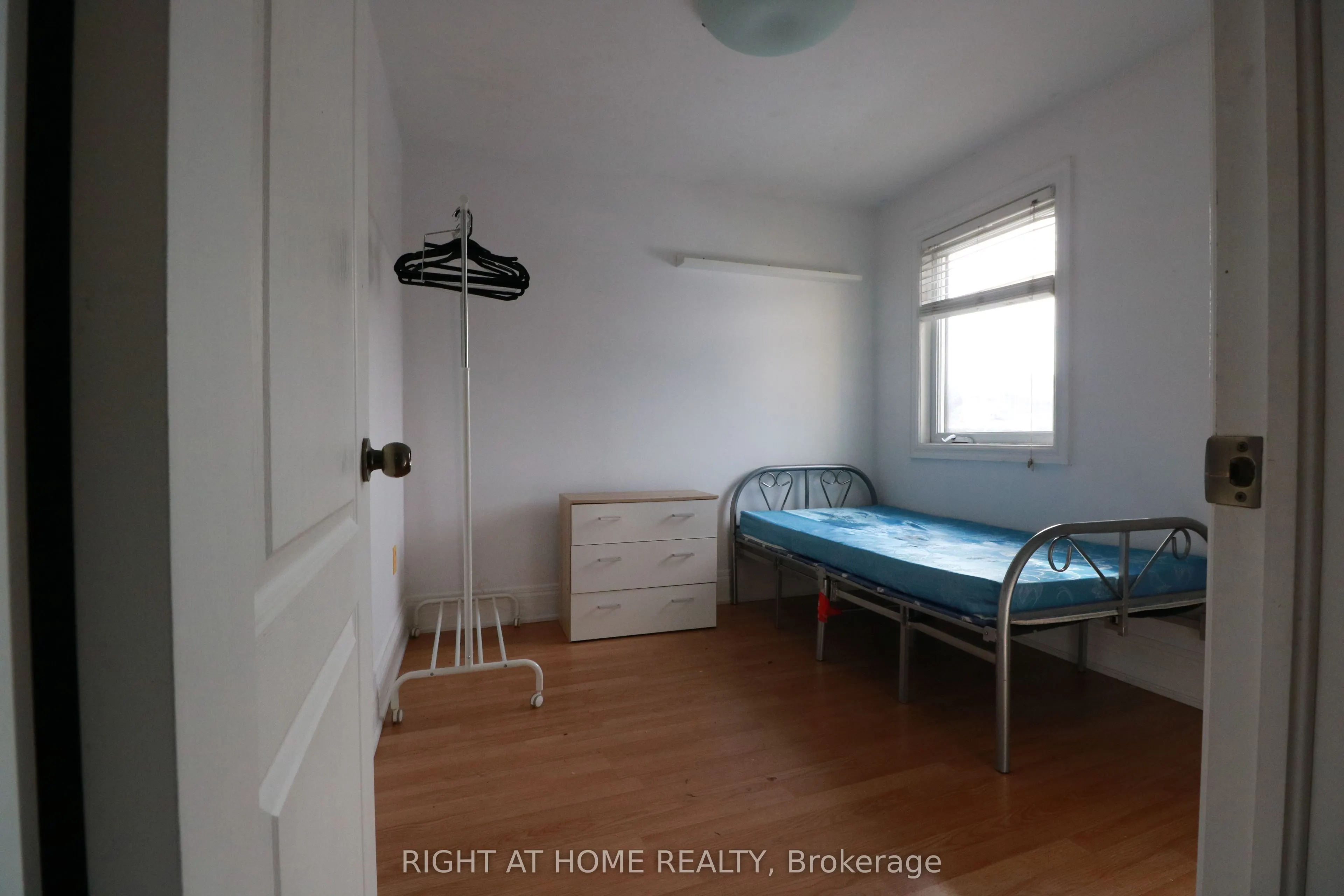 2083 Davenport Road, #Upper