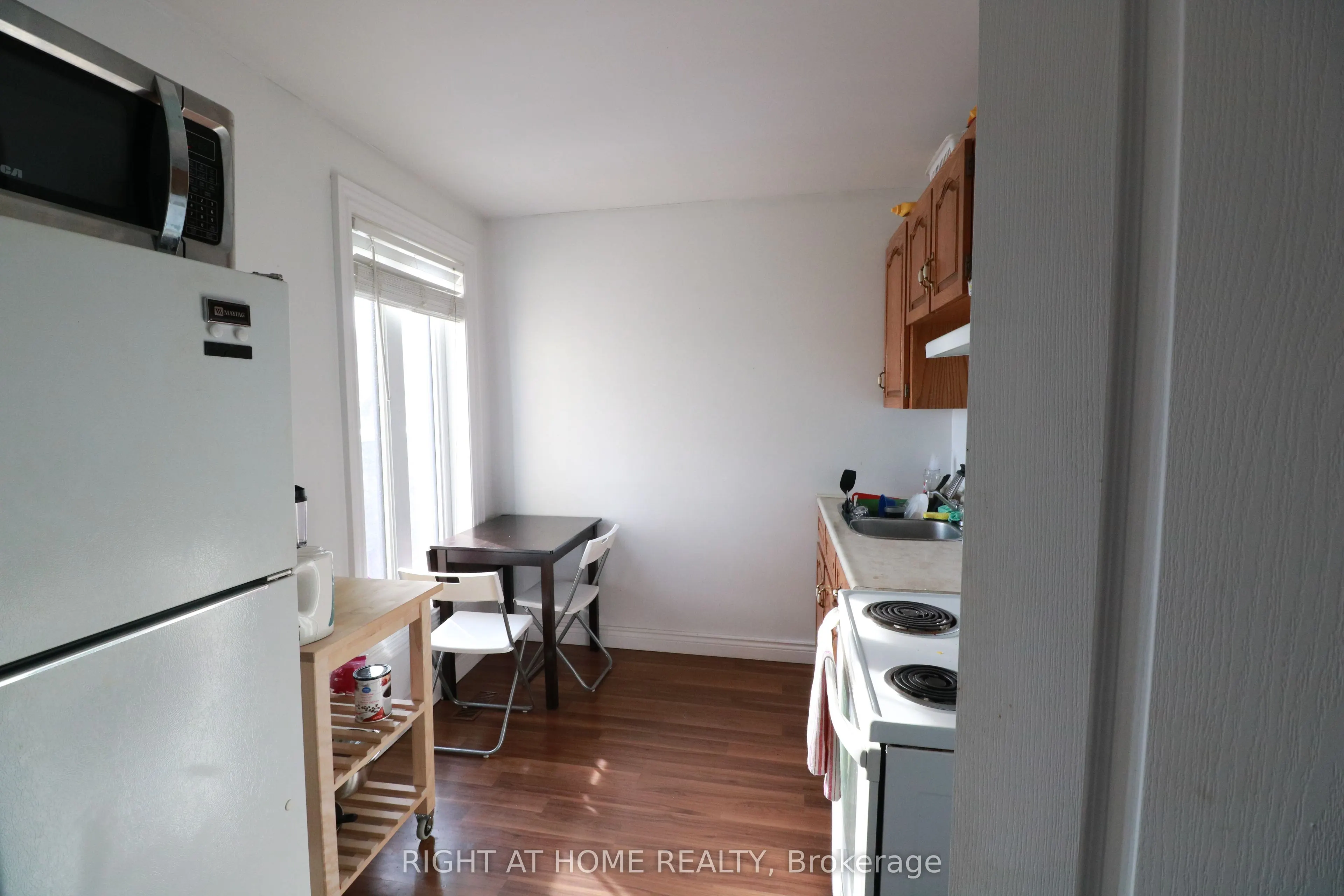 2083 Davenport Road, #Upper